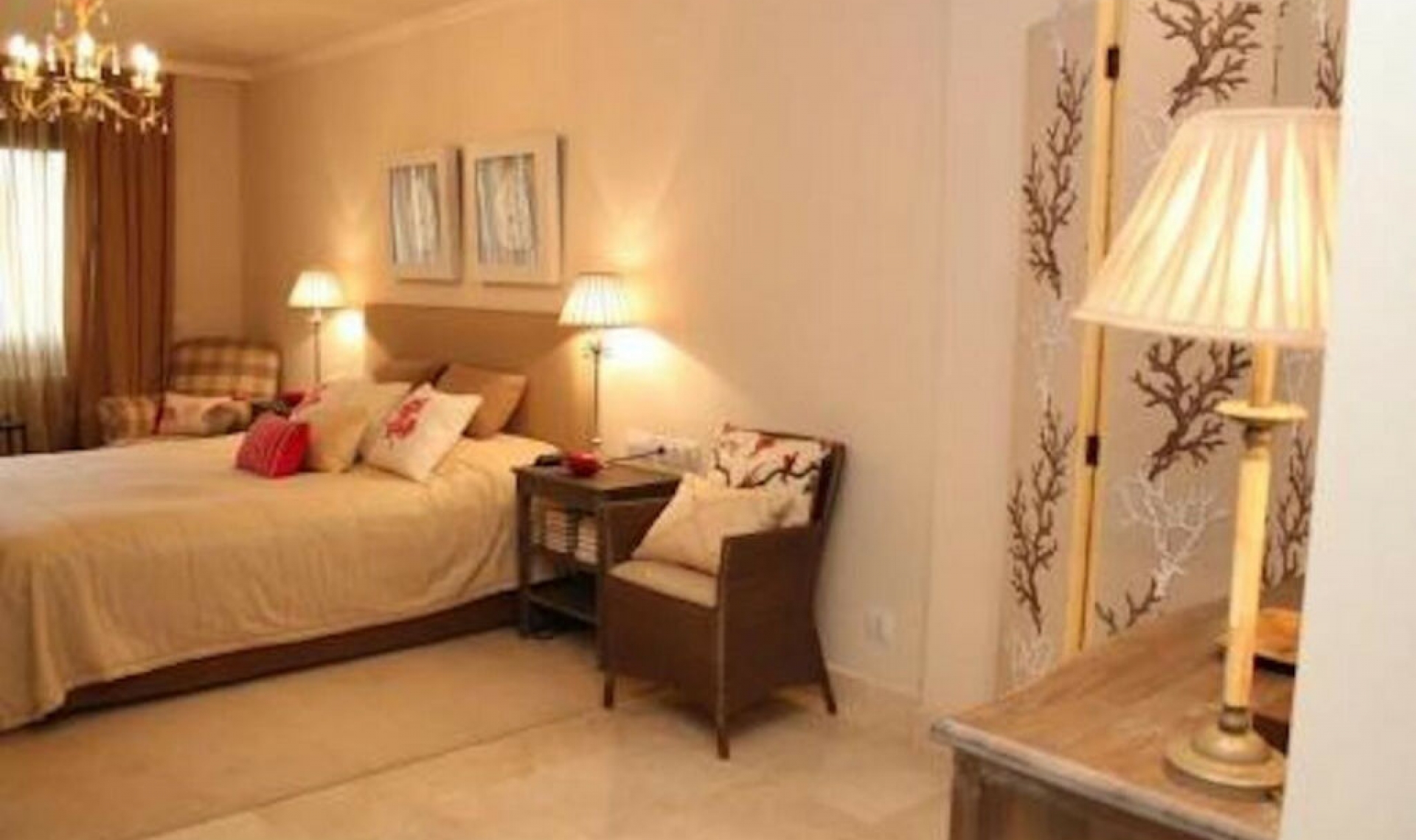 Resale - Apartment -
The Golden Mile