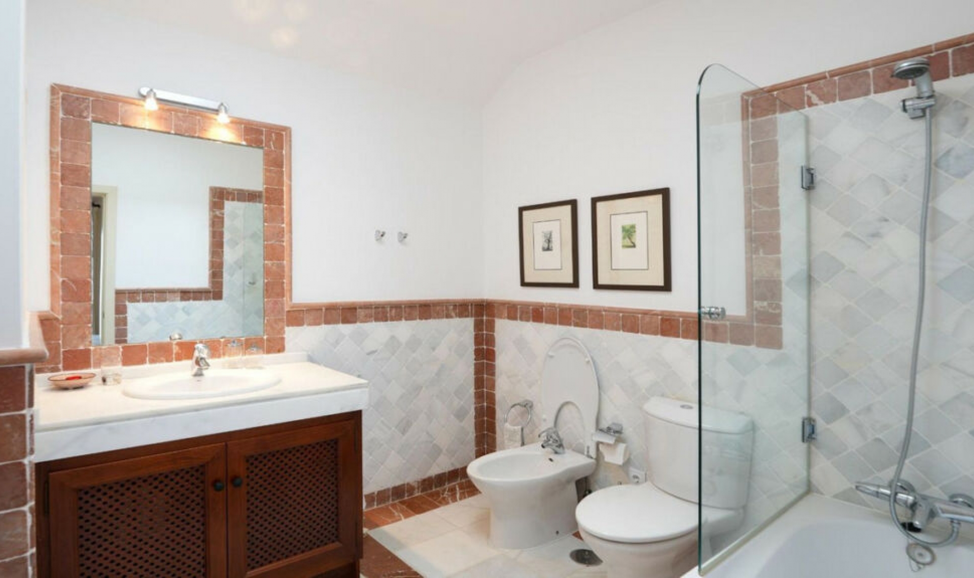 Resale - Apartment -
The Golden Mile