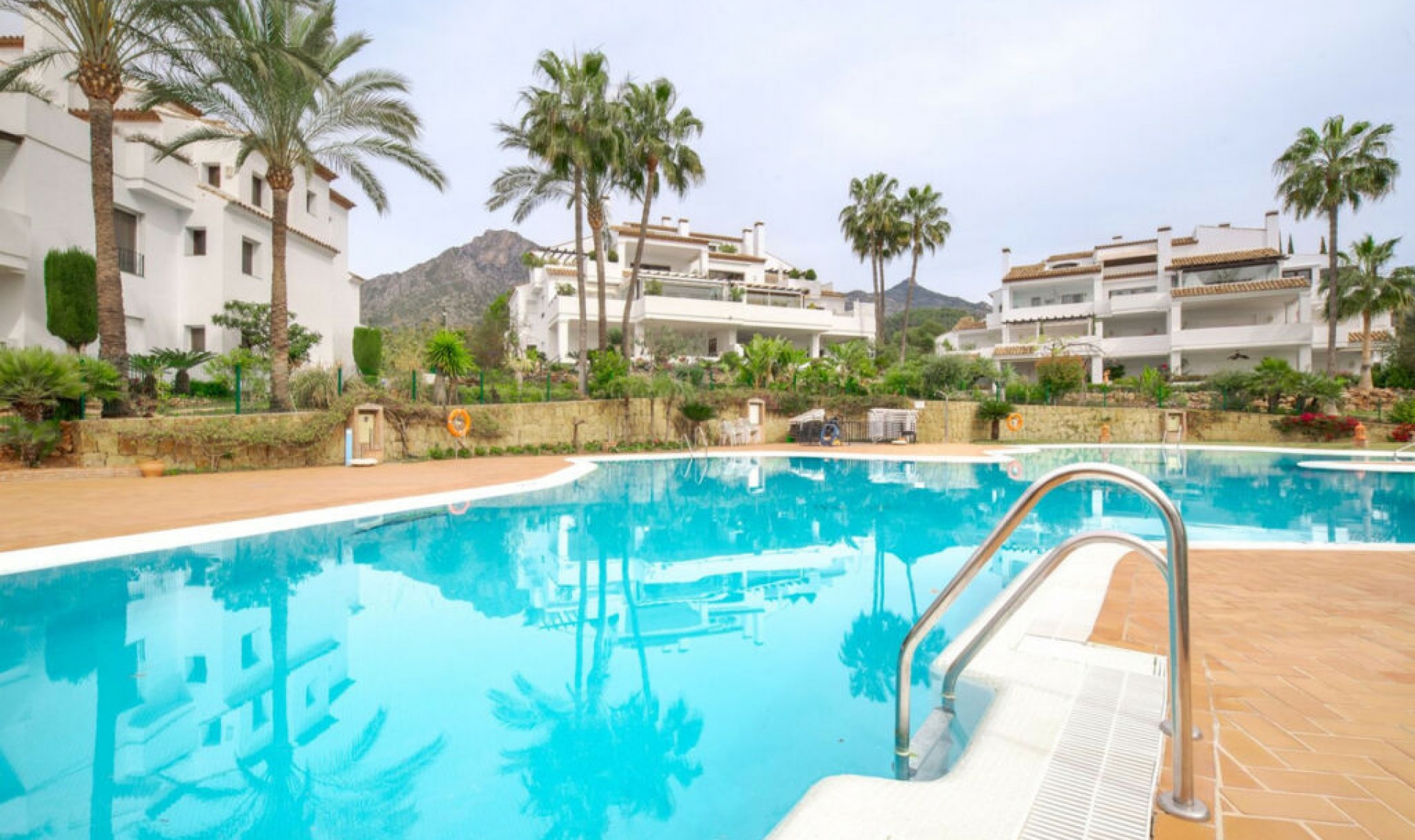 Resale - Apartment -
The Golden Mile
