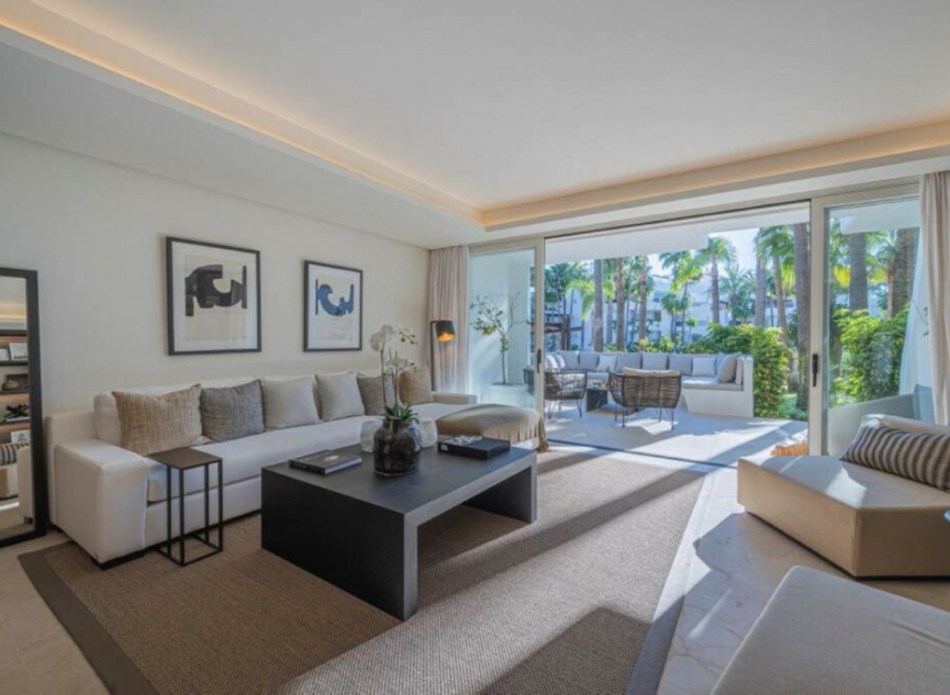 Resale - Apartment -
The Golden Mile