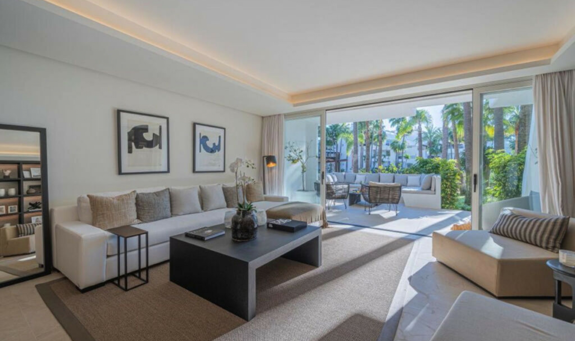 Resale - Apartment -
The Golden Mile