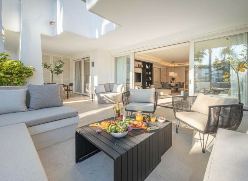 Resale - Apartment -
The Golden Mile