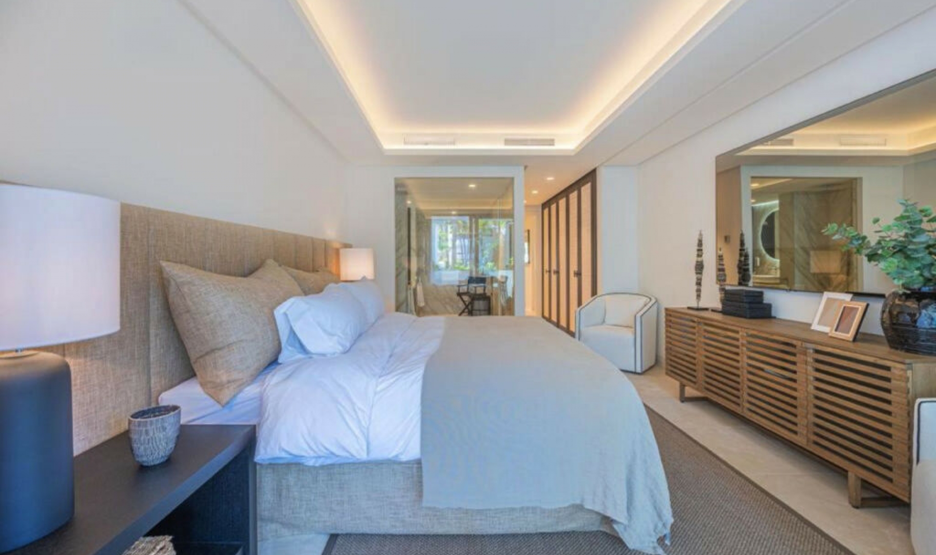 Resale - Apartment -
The Golden Mile