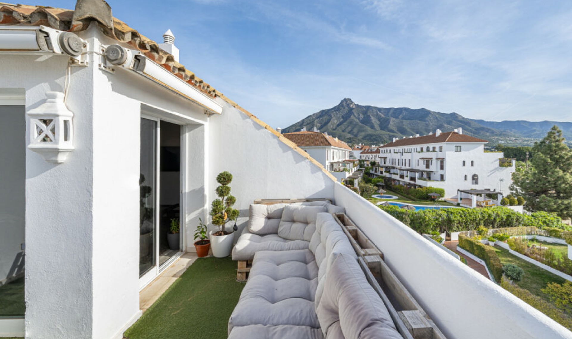Resale - Apartment -
The Golden Mile