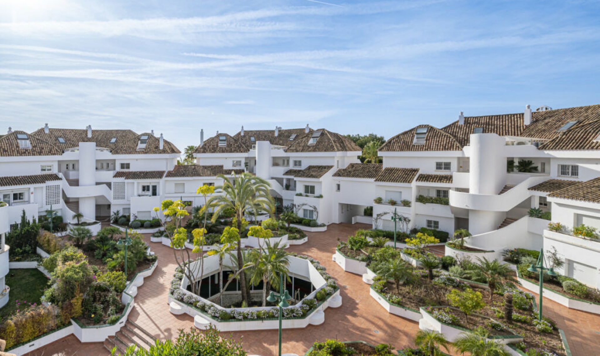 Resale - Apartment -
The Golden Mile