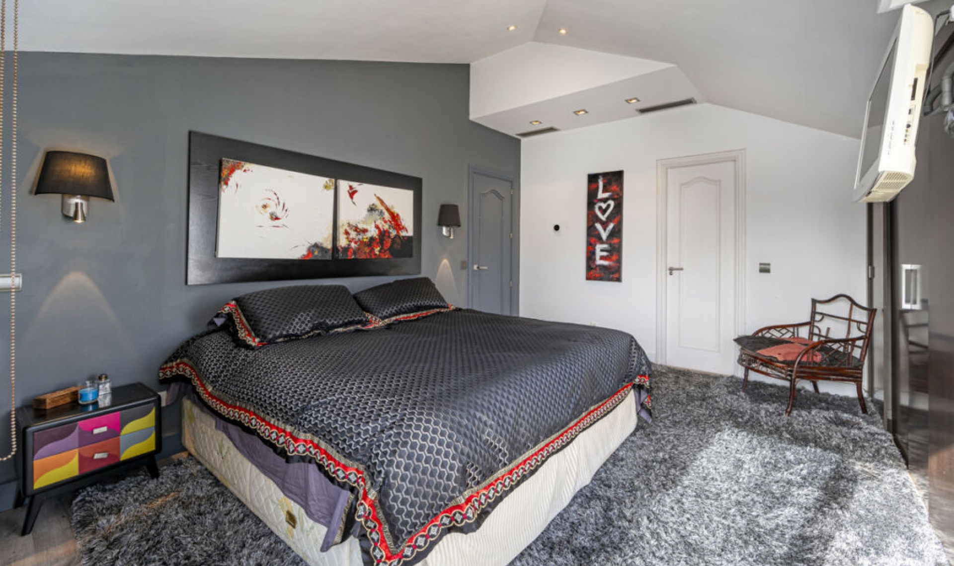 Resale - Apartment -
The Golden Mile
