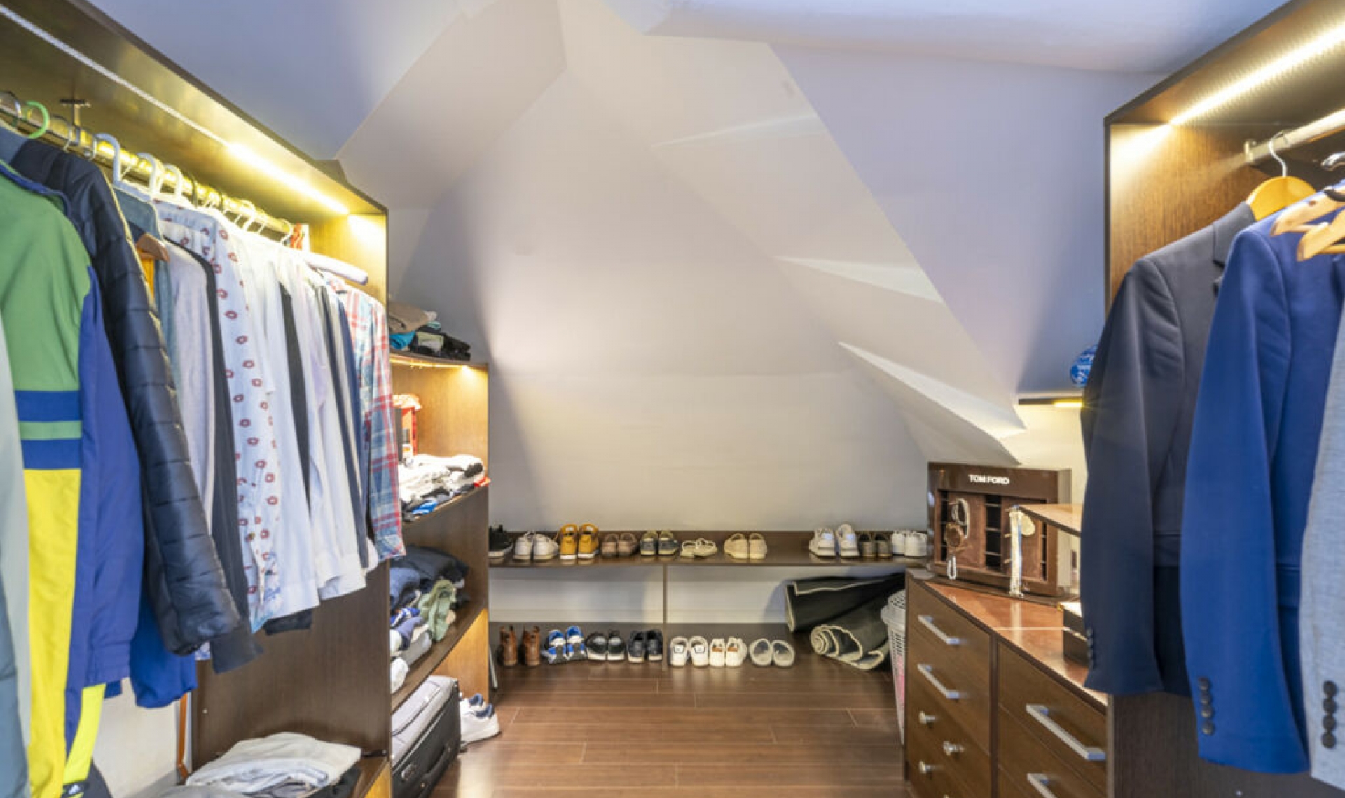 Resale - Apartment -
The Golden Mile