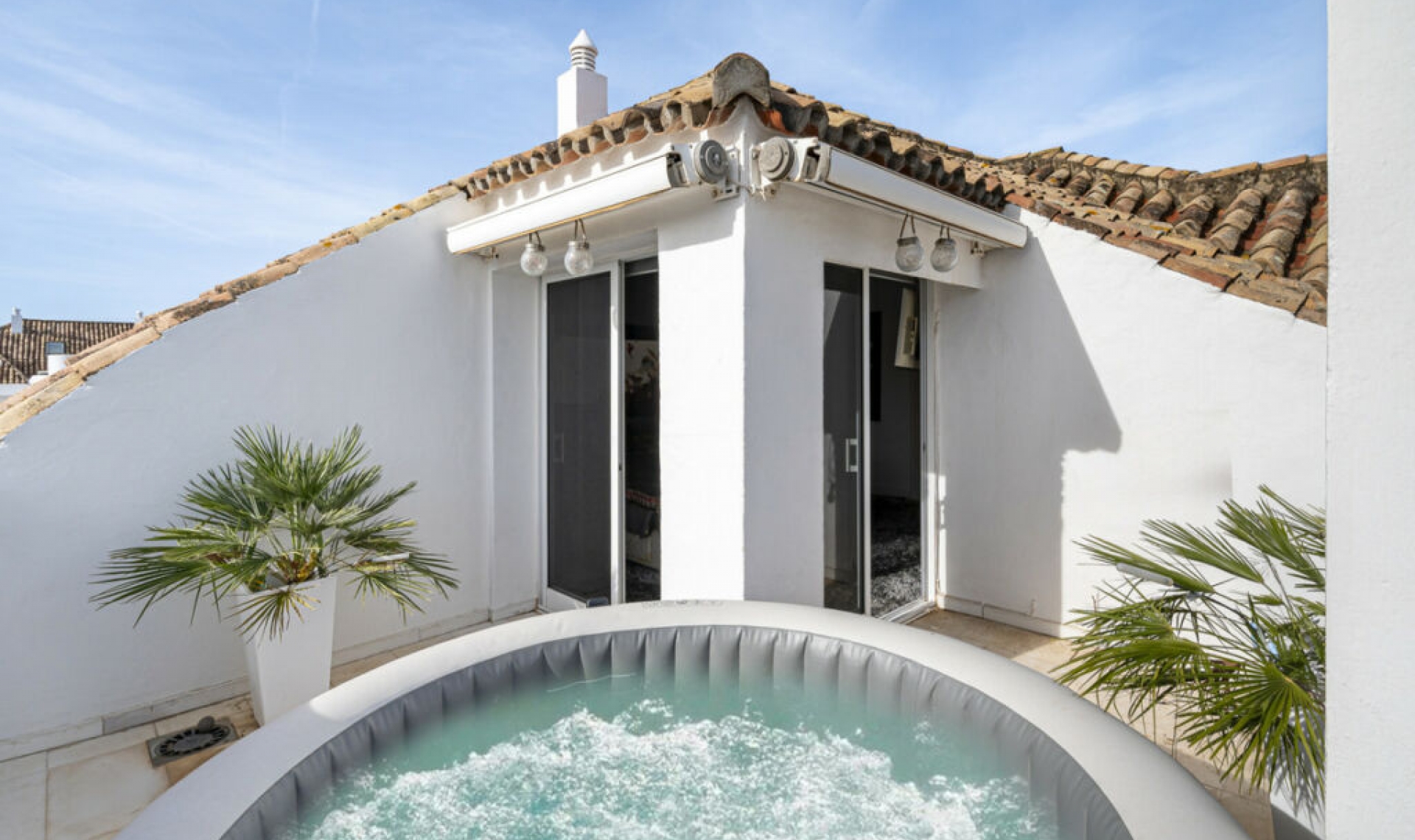 Resale - Apartment -
The Golden Mile
