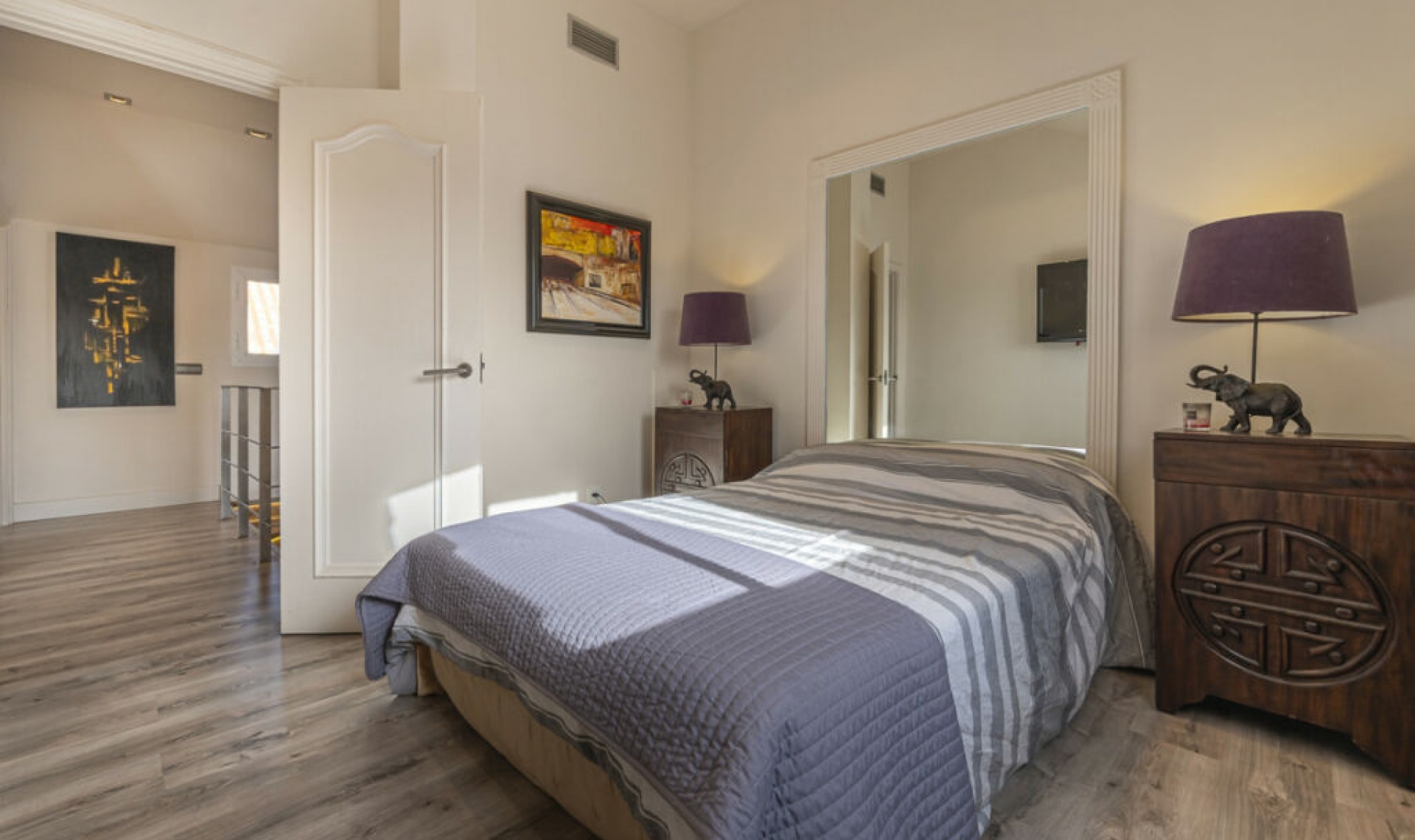 Resale - Apartment -
The Golden Mile