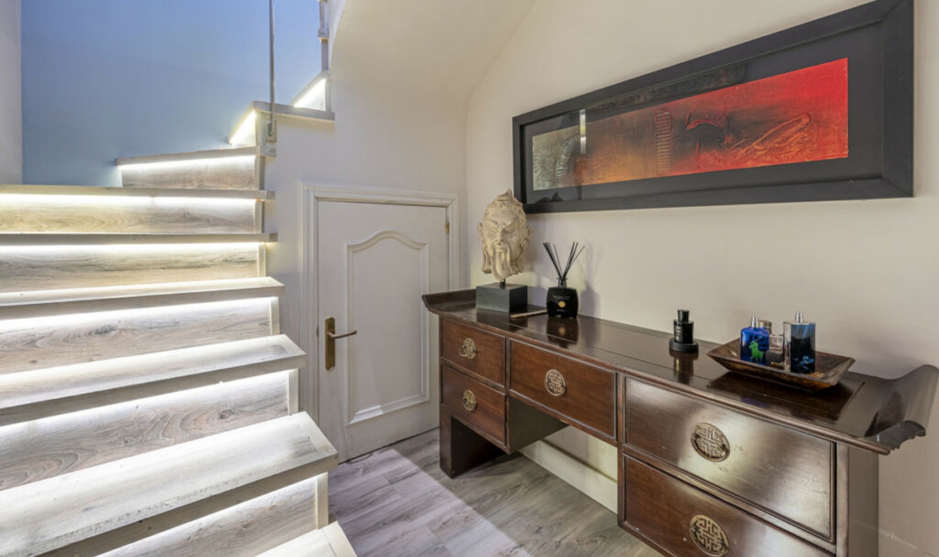Resale - Apartment -
The Golden Mile