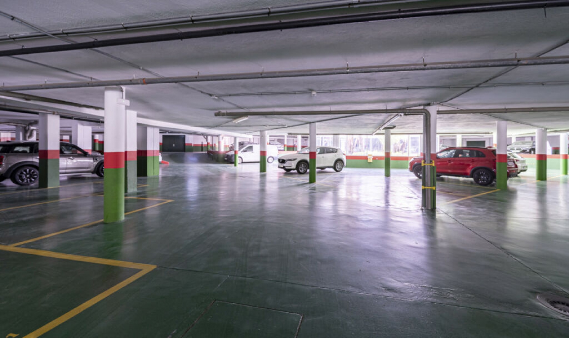 Resale - Apartment -
The Golden Mile