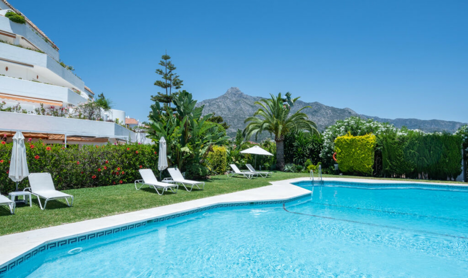 Resale - Apartment -
The Golden Mile