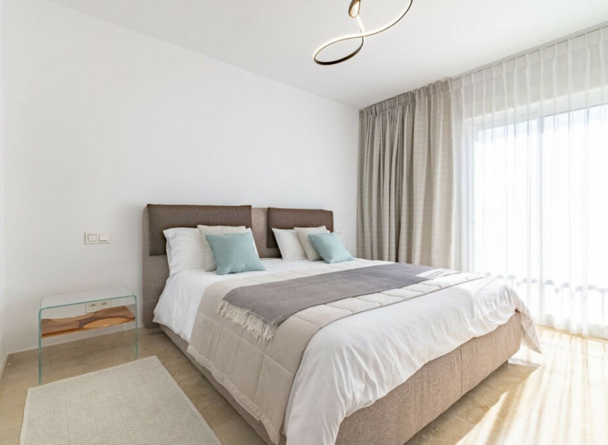 Resale - Apartment -
The Golden Mile