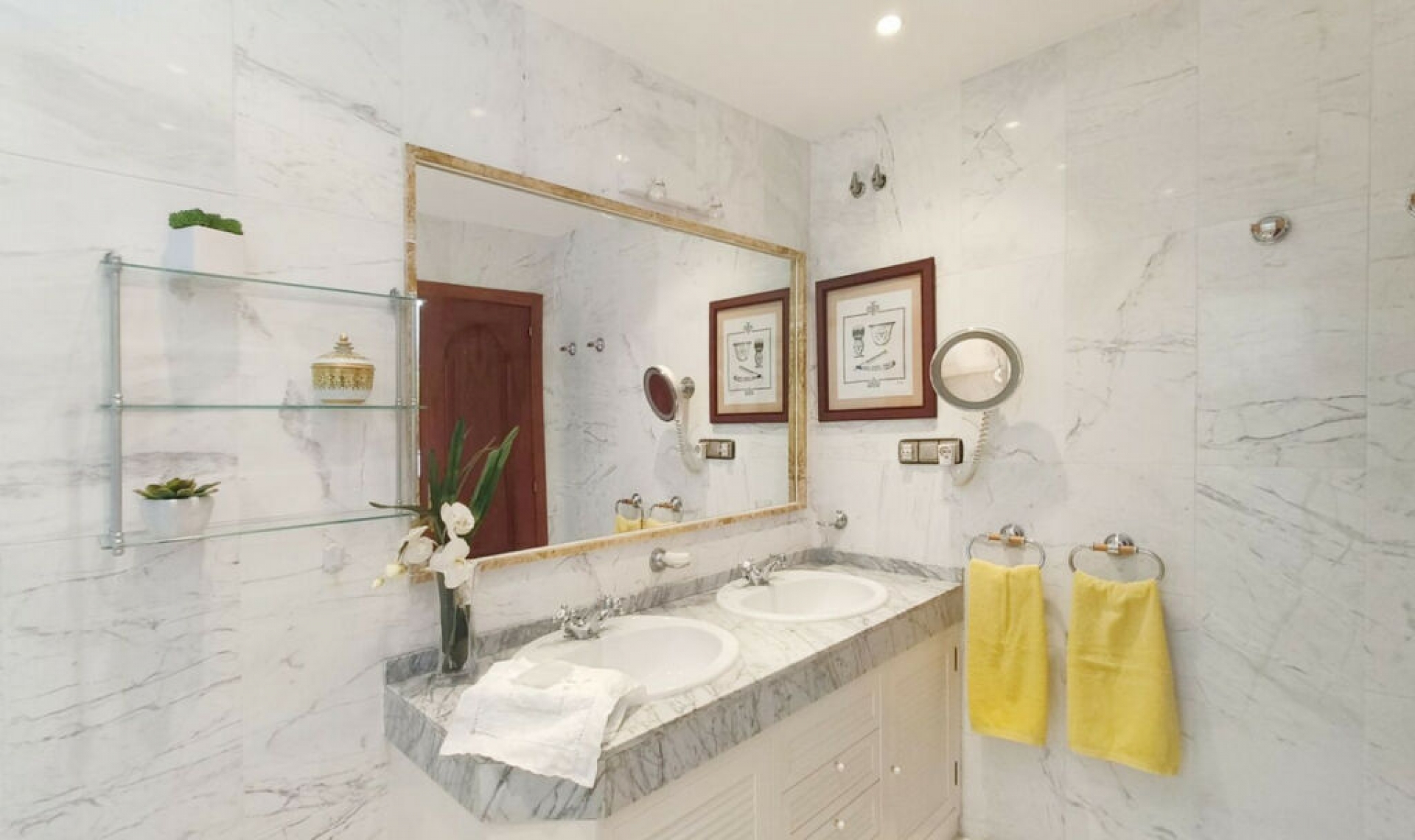 Resale - Apartment -
The Golden Mile