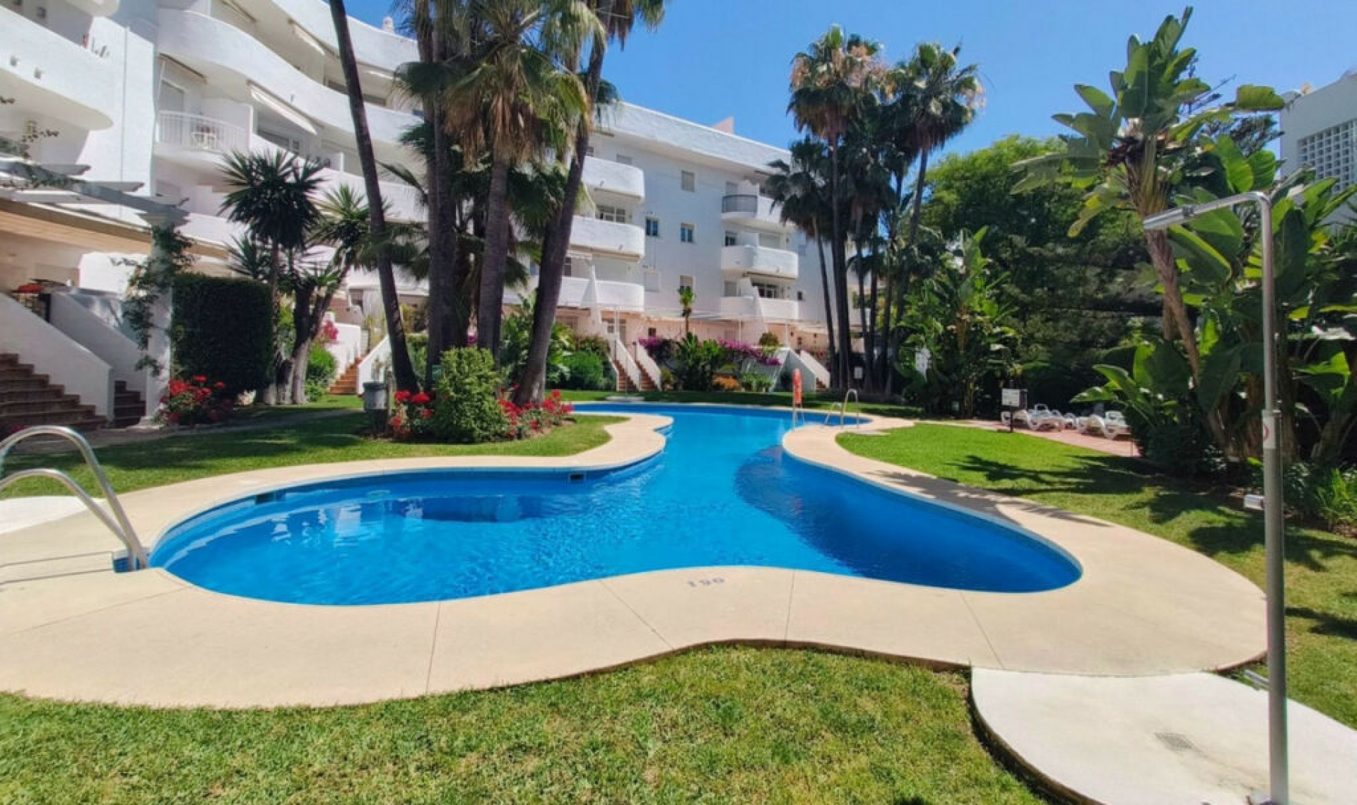 Resale - Apartment -
The Golden Mile