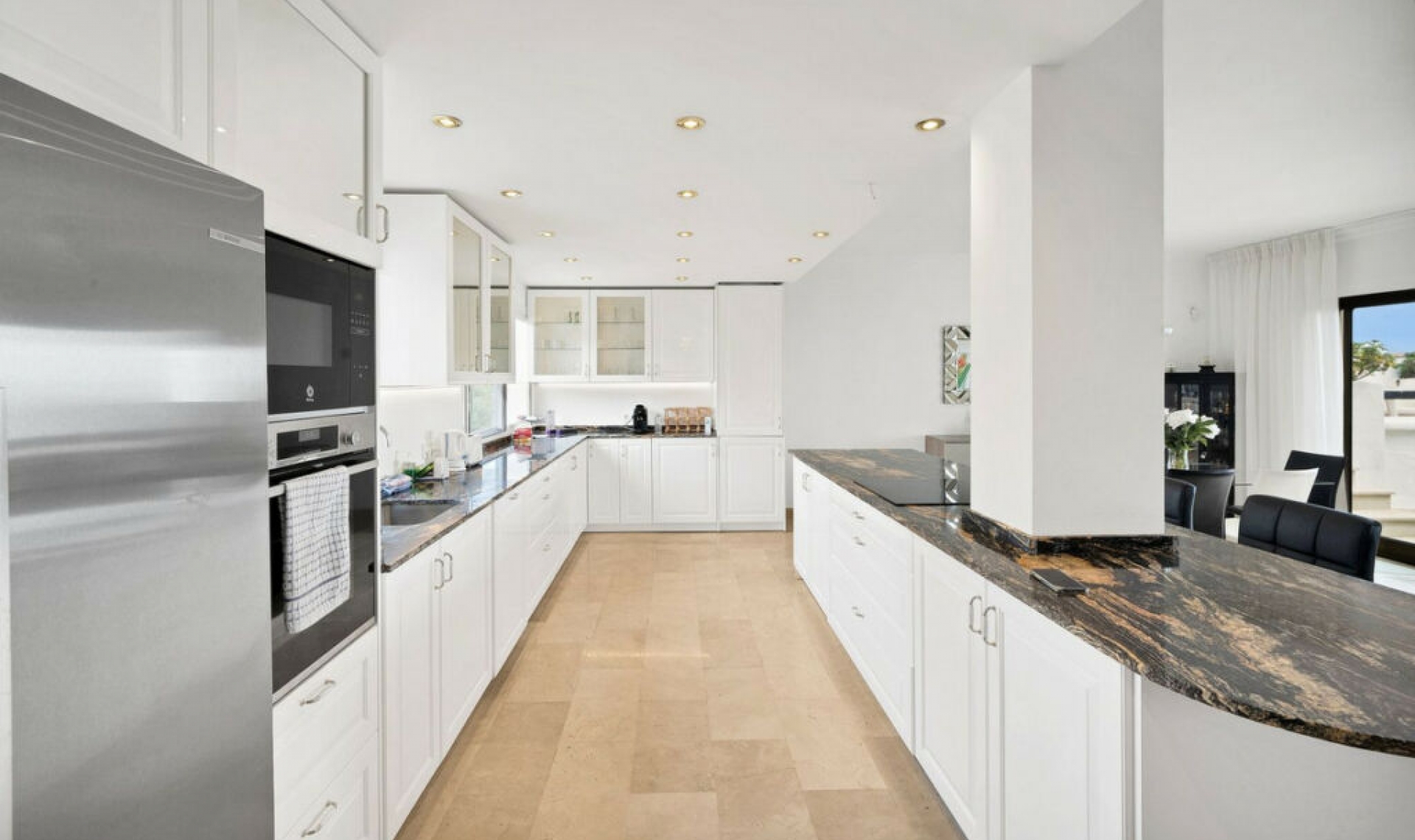 Resale - Apartment -
The Golden Mile