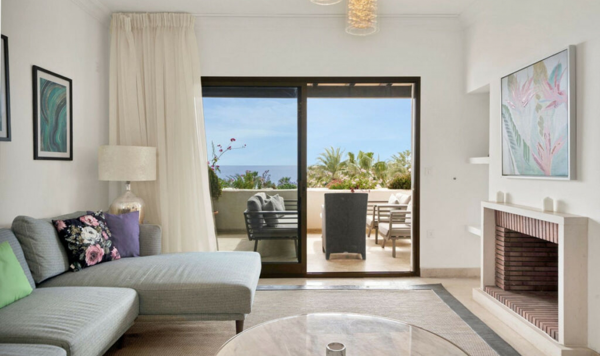 Resale - Apartment -
The Golden Mile