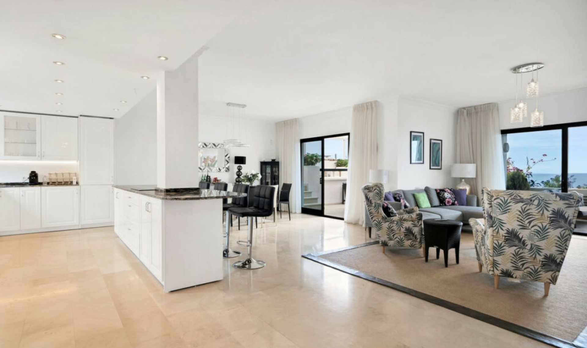 Resale - Apartment -
The Golden Mile