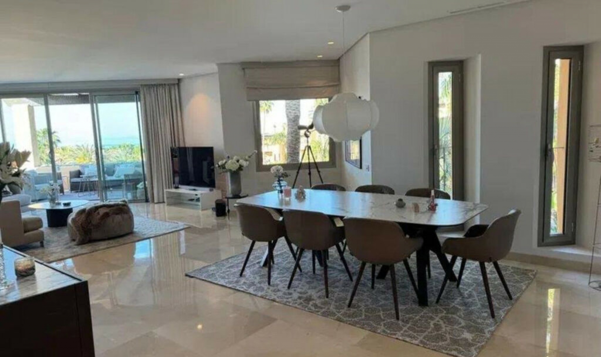 Resale - Apartment -
The Golden Mile