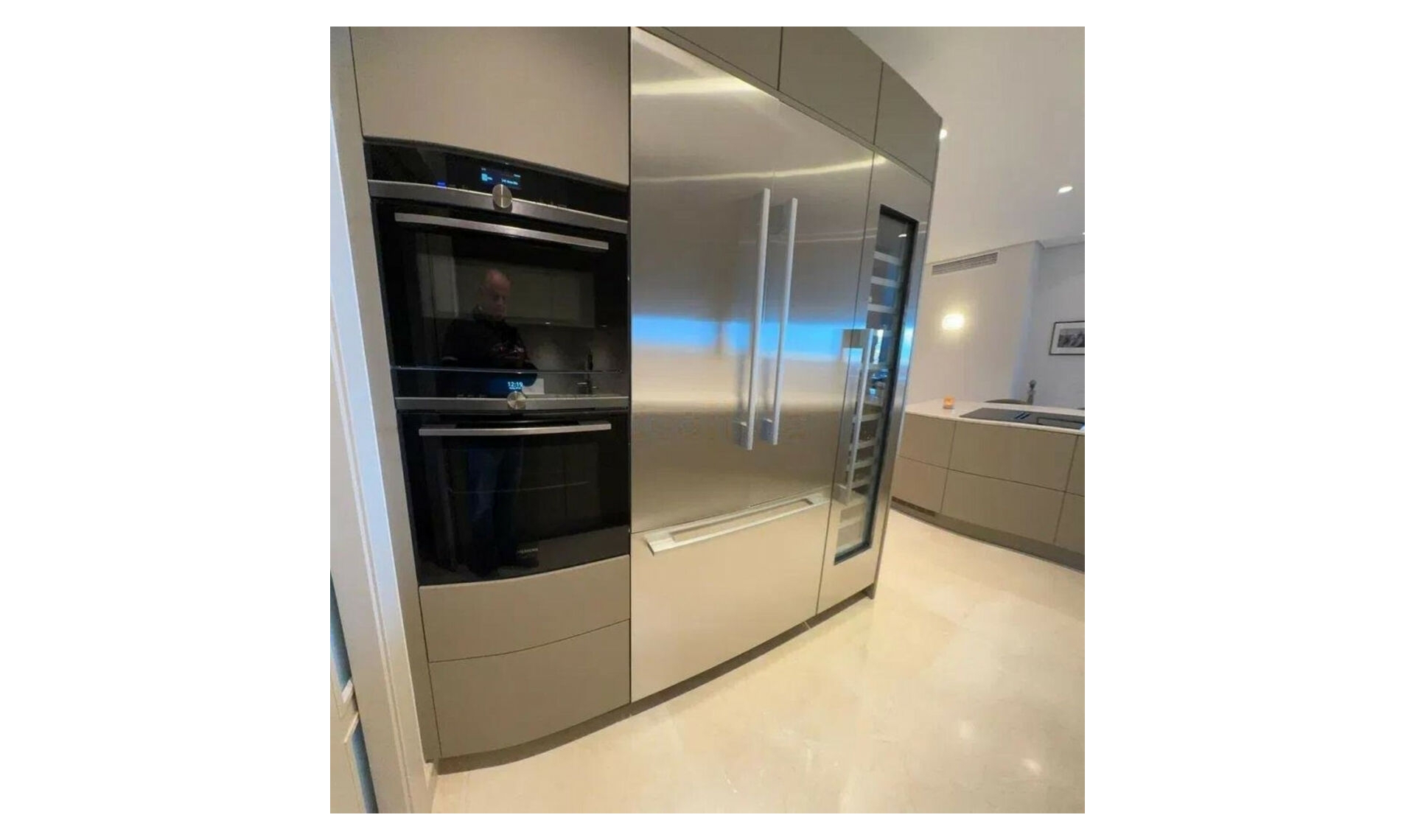 Resale - Apartment -
The Golden Mile