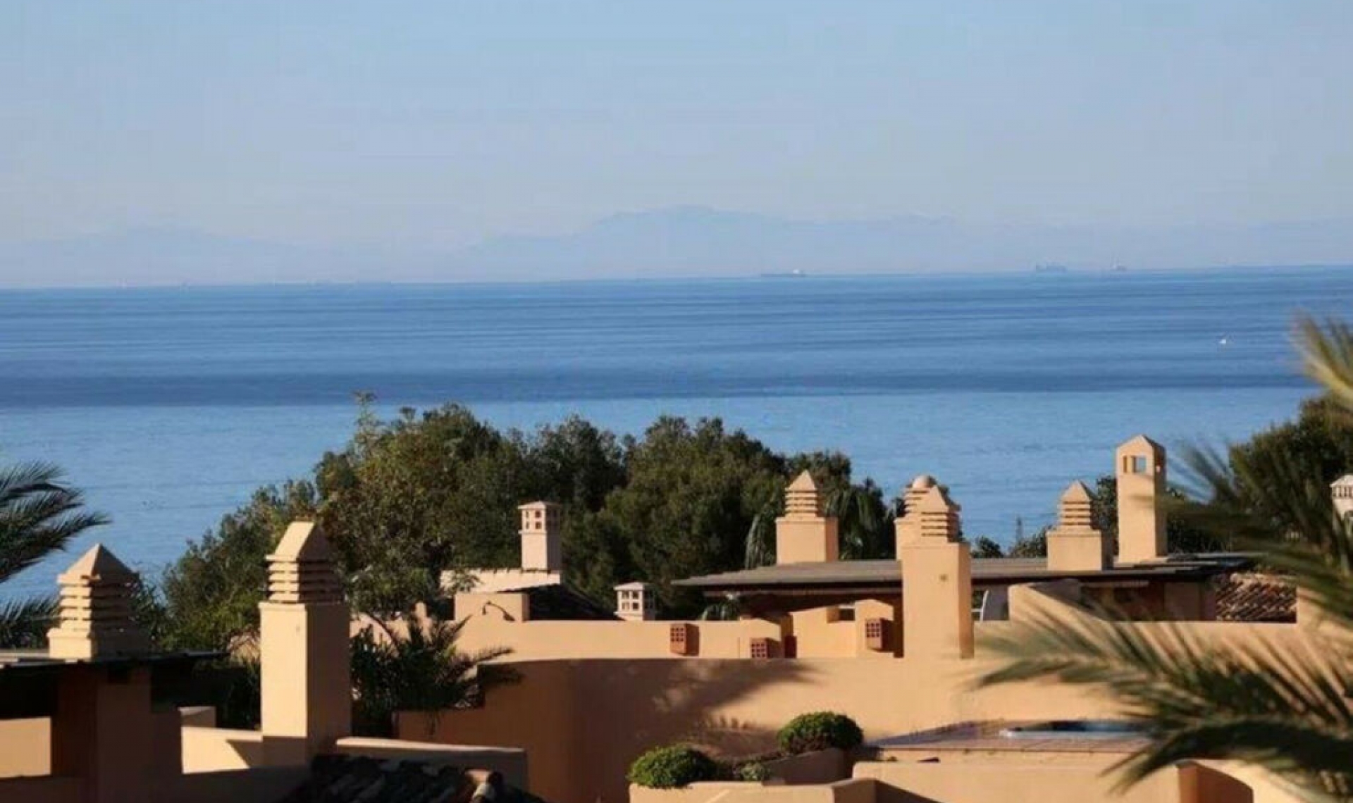 Resale - Apartment -
The Golden Mile