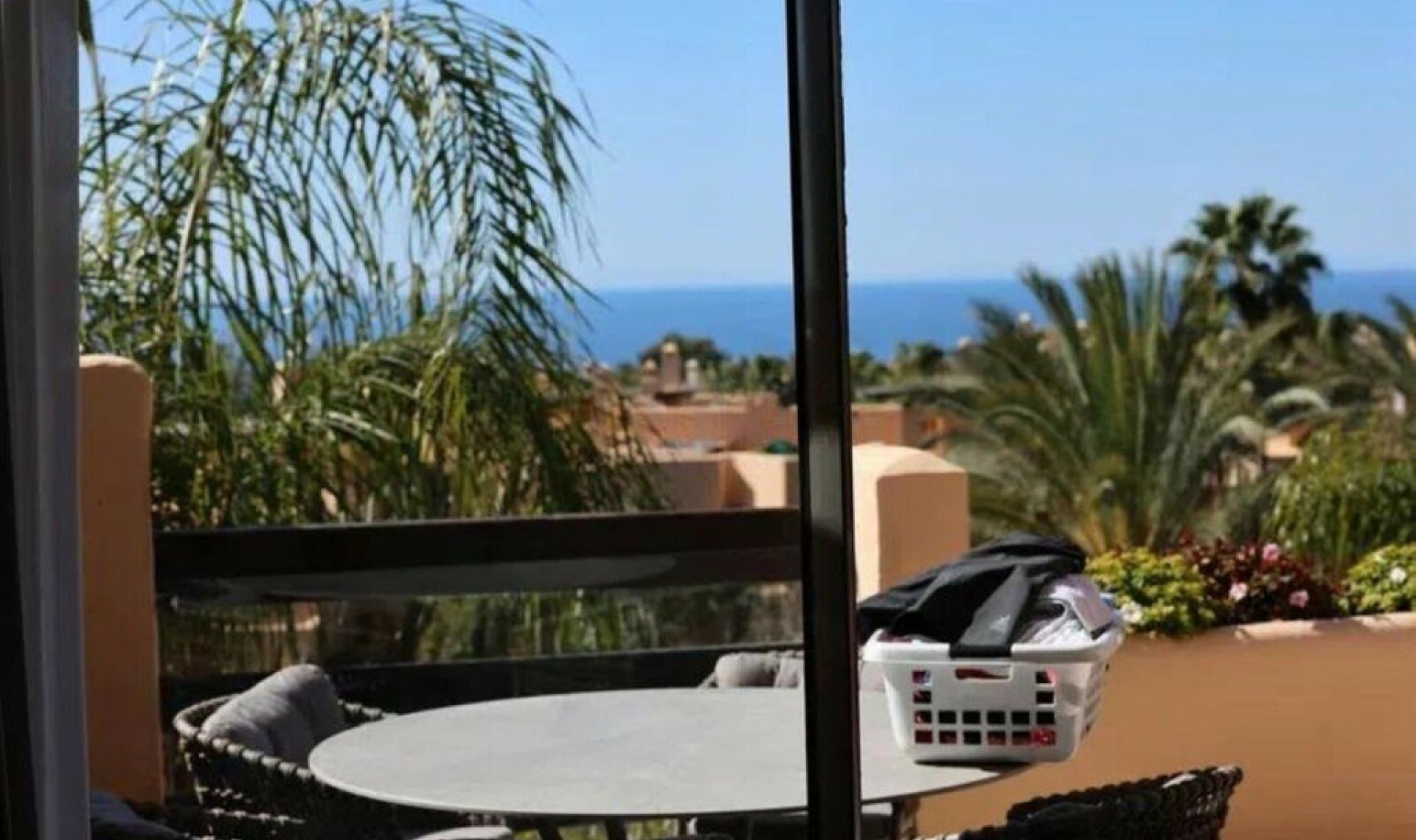 Resale - Apartment -
The Golden Mile