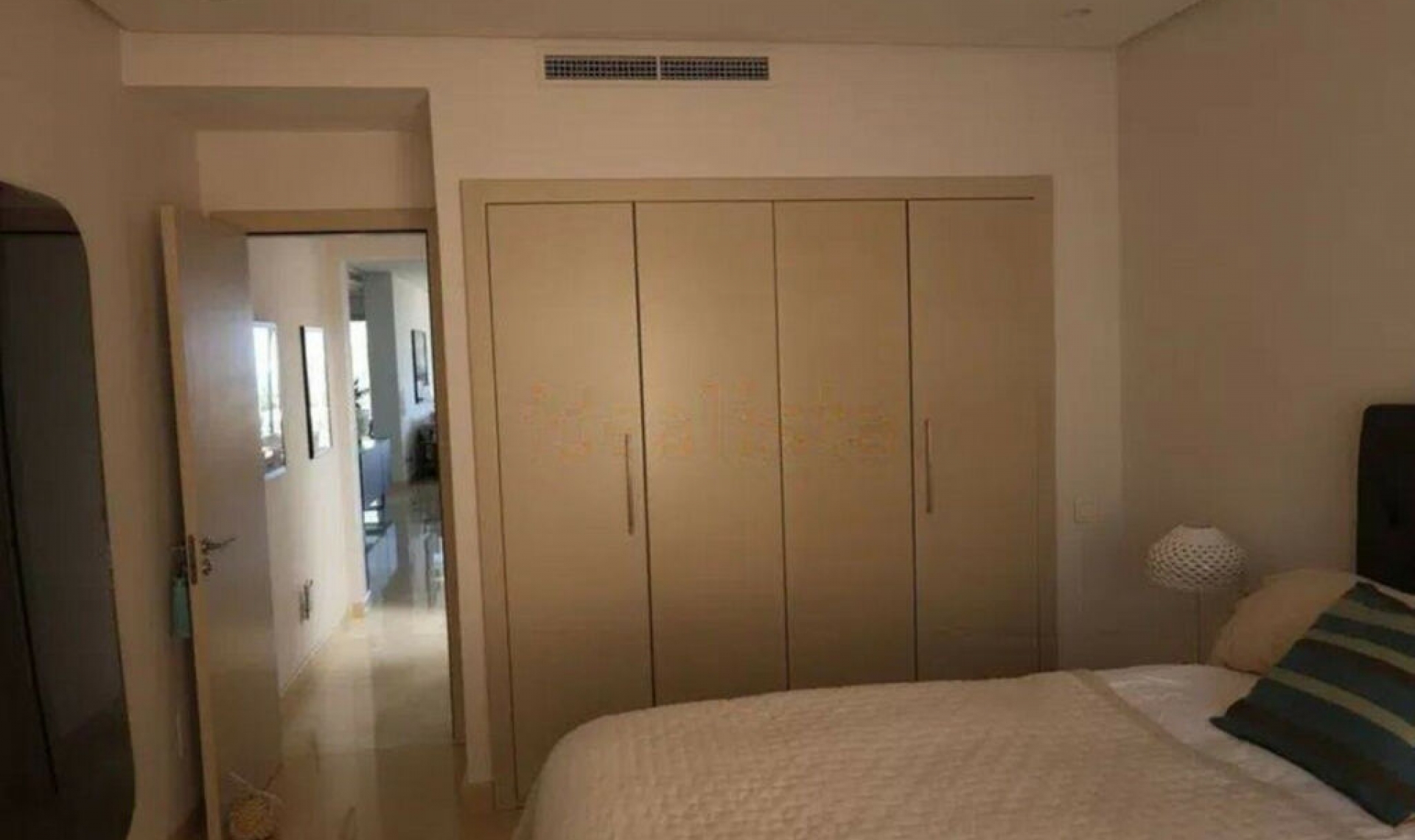 Resale - Apartment -
The Golden Mile