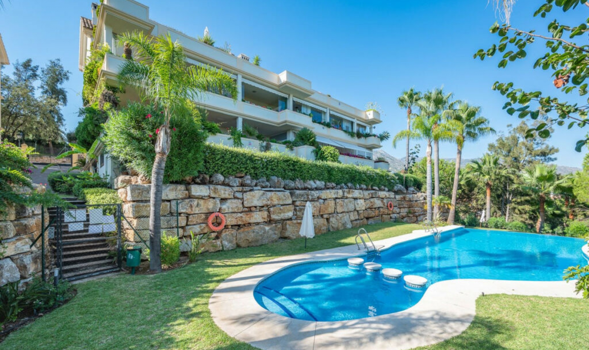 Resale - Apartment -
The Golden Mile