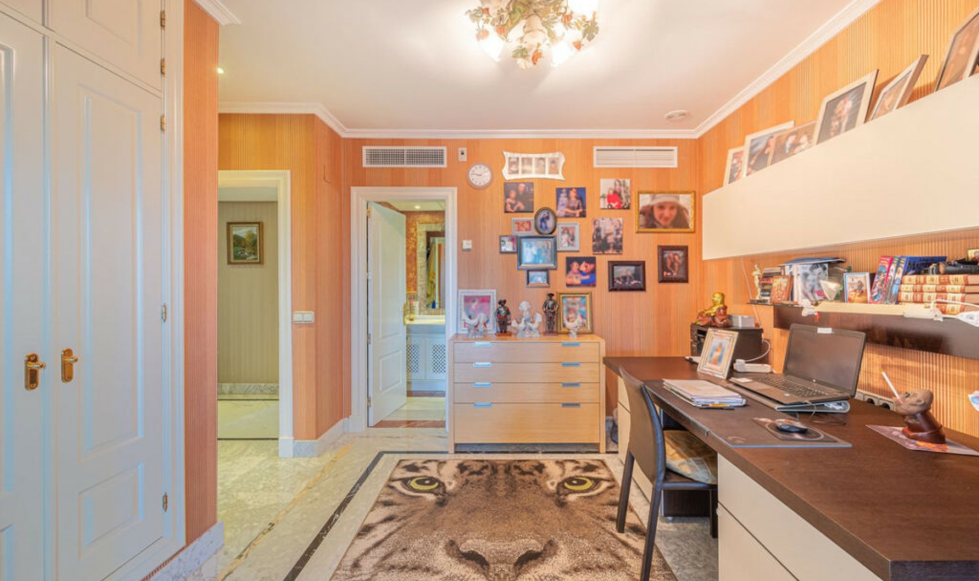 Resale - Apartment -
The Golden Mile