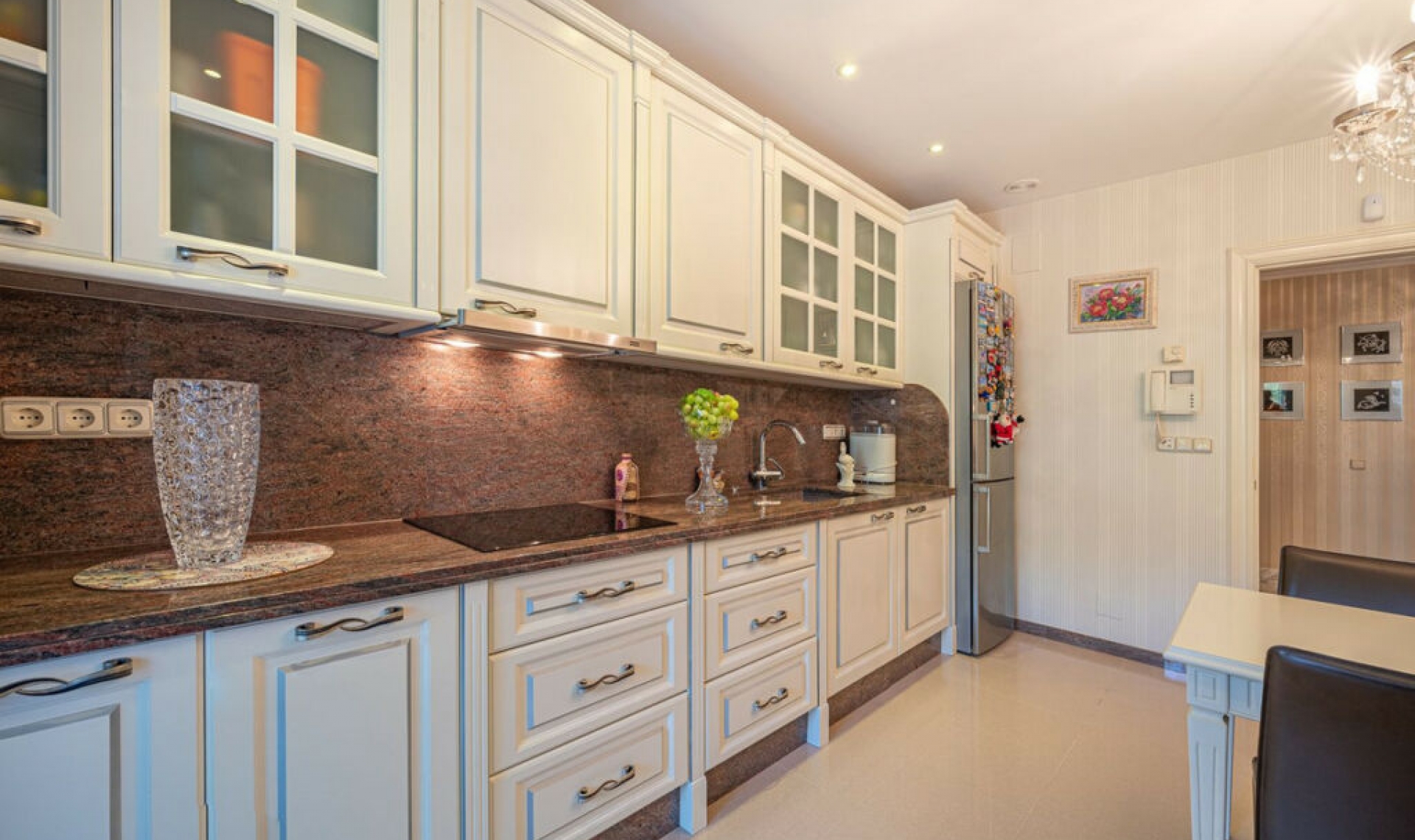 Resale - Apartment -
The Golden Mile