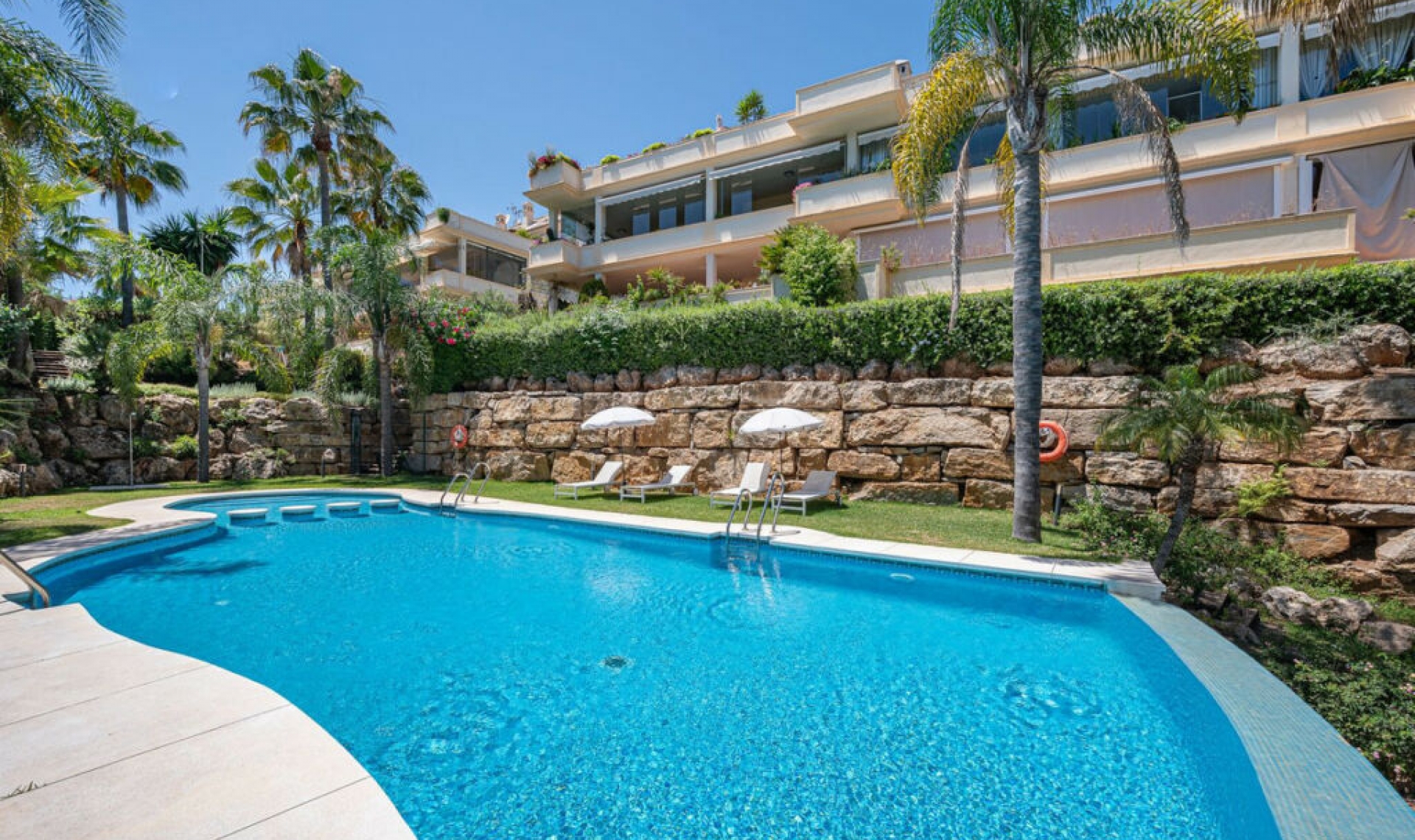Resale - Apartment -
The Golden Mile