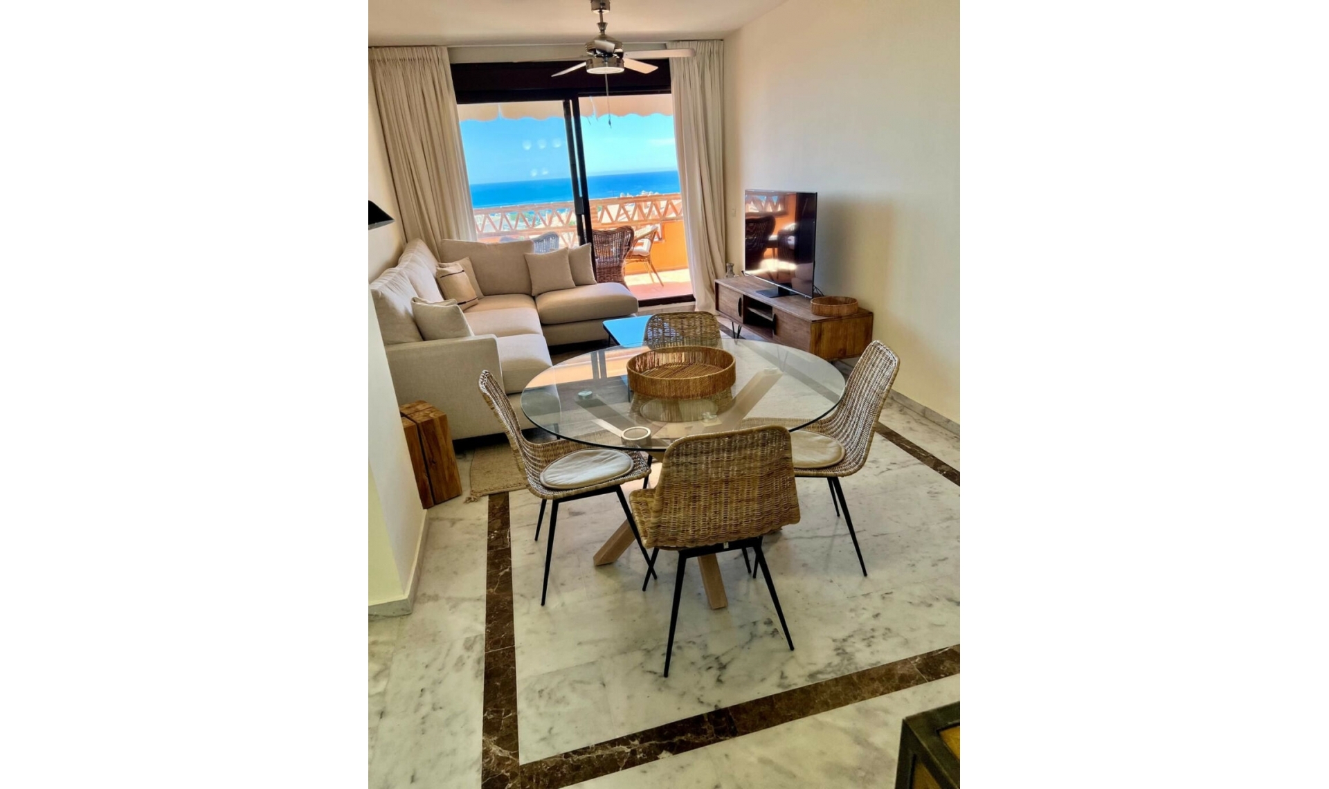 Resale - Apartment -
The Golden Mile