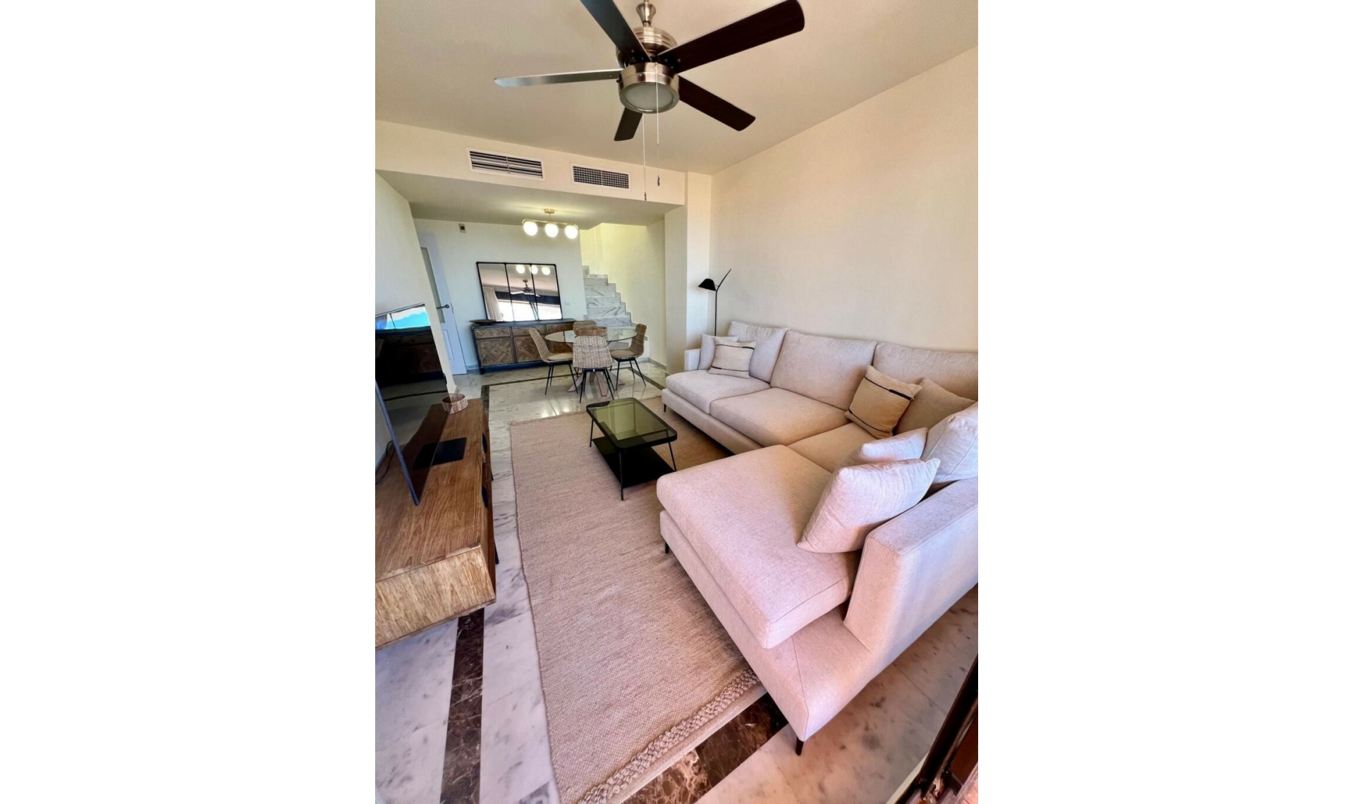 Resale - Apartment -
The Golden Mile