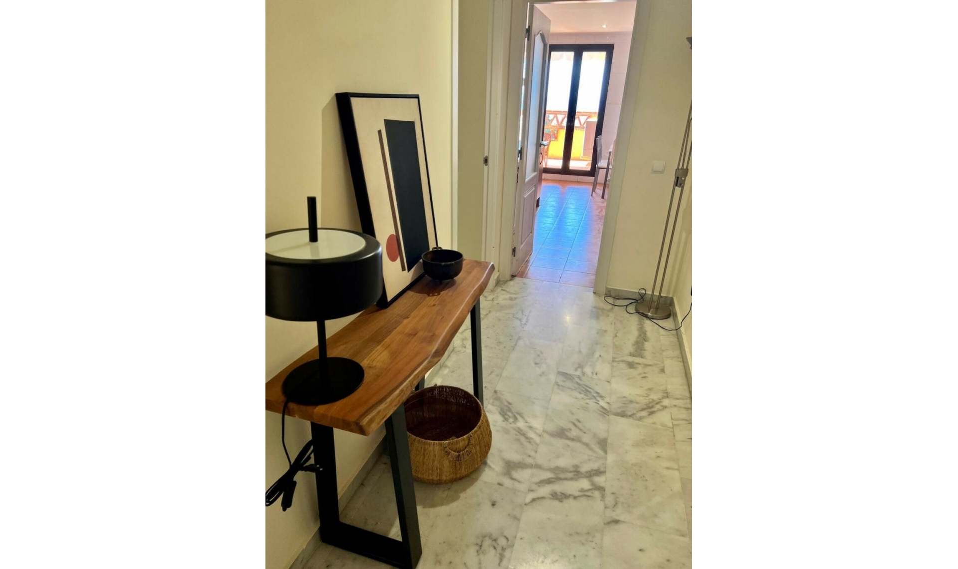 Resale - Apartment -
The Golden Mile