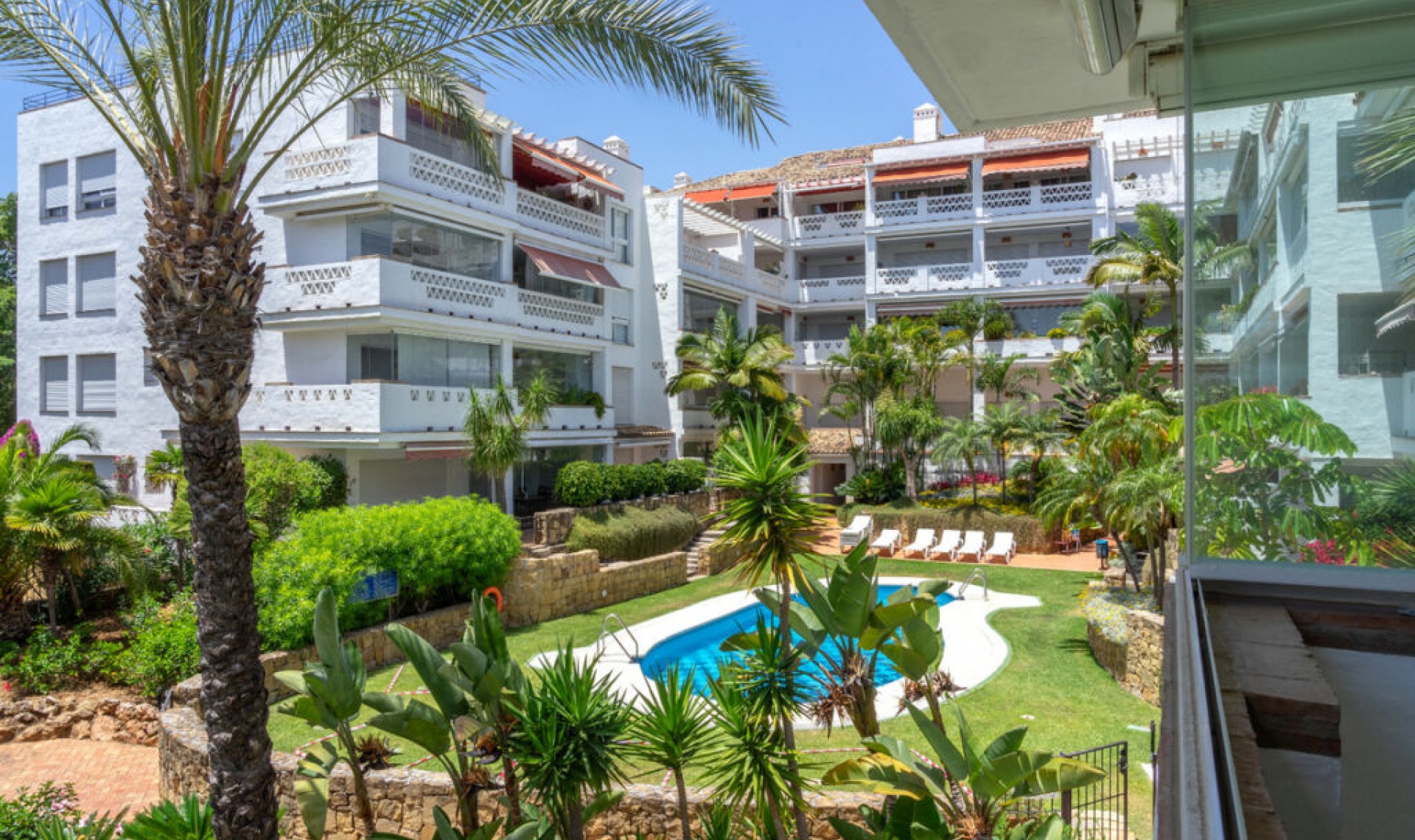 Resale - Apartment -
The Golden Mile