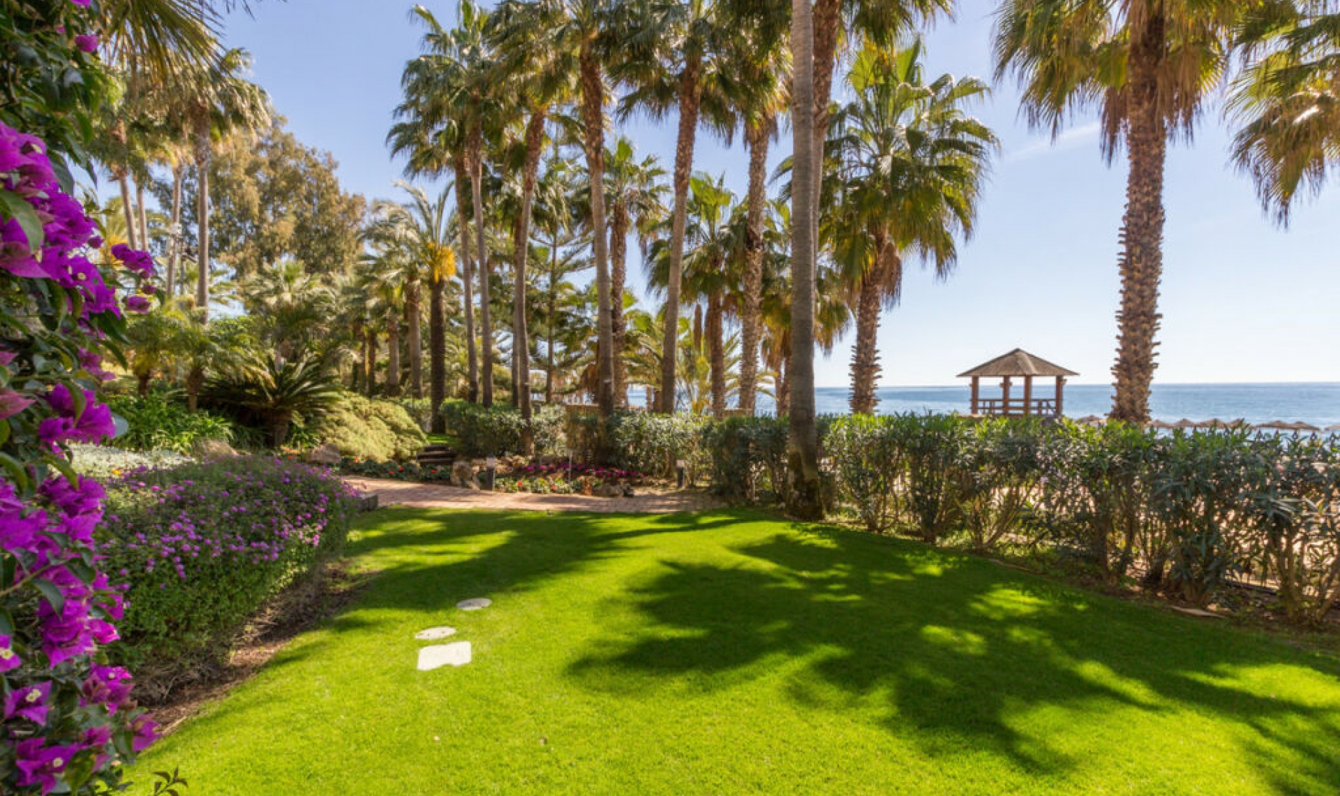 Resale - Apartment -
The Golden Mile