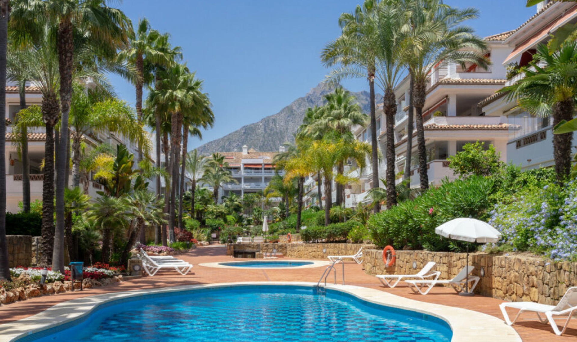 Resale - Apartment -
The Golden Mile