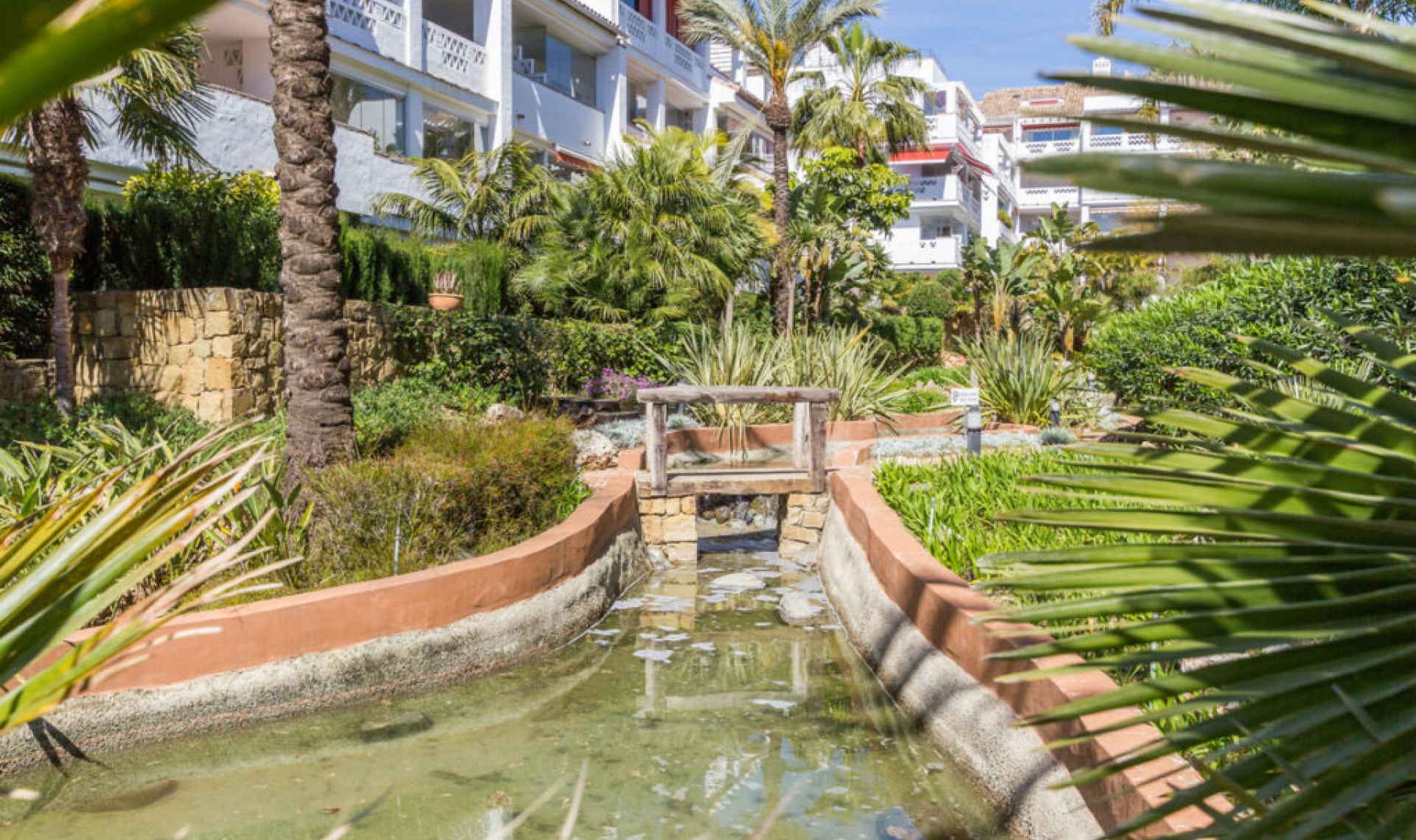 Resale - Apartment -
The Golden Mile
