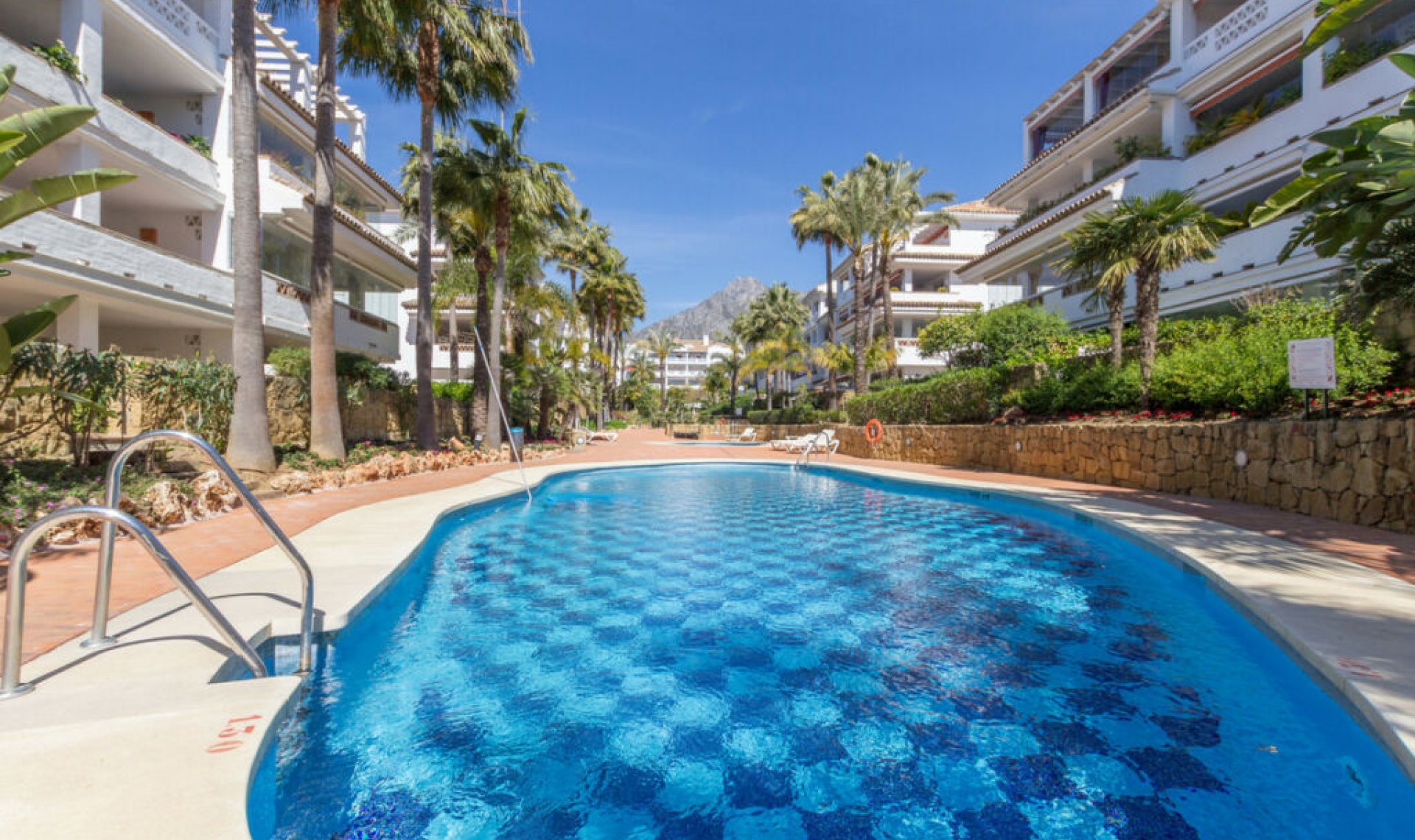 Resale - Apartment -
The Golden Mile