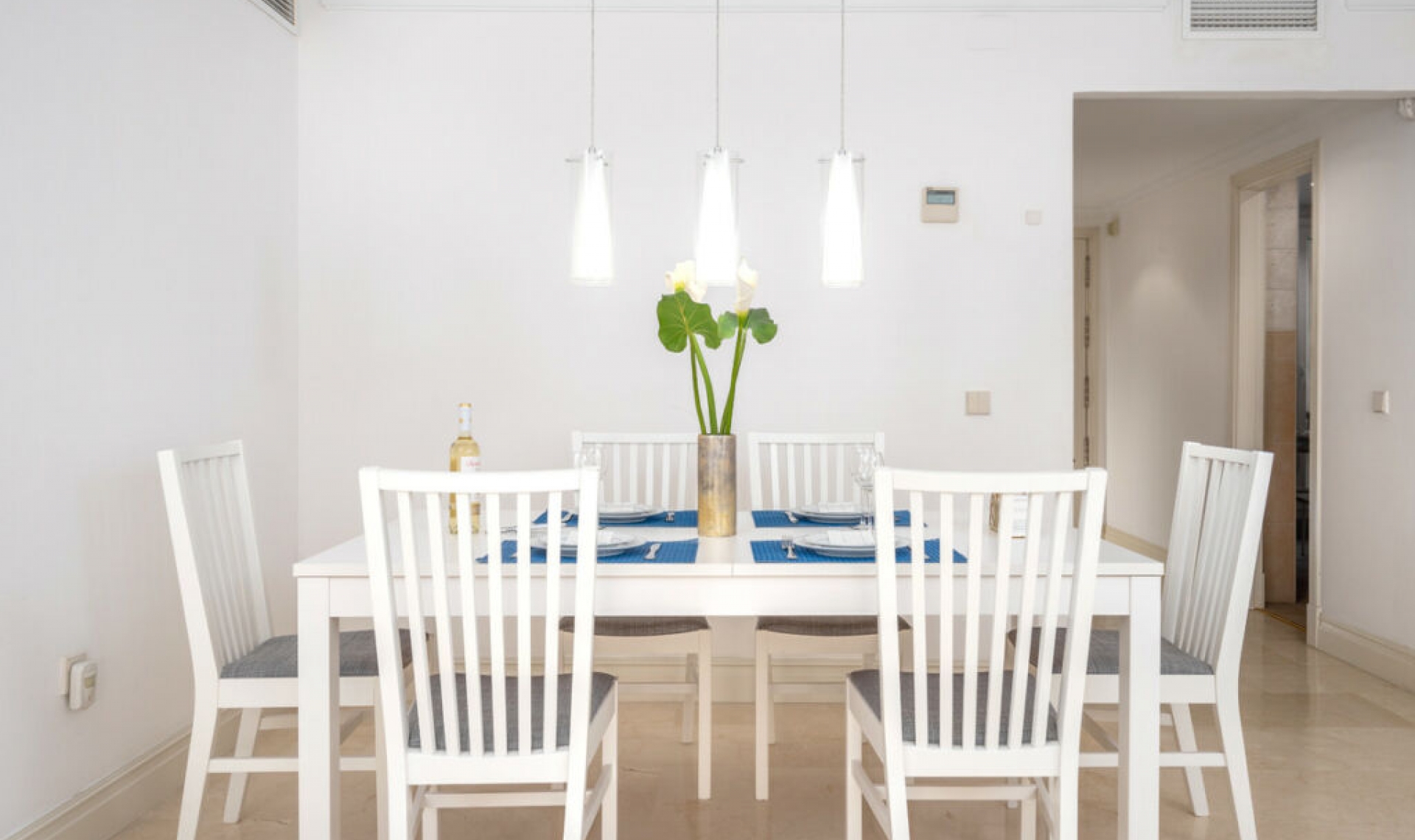Resale - Apartment -
The Golden Mile