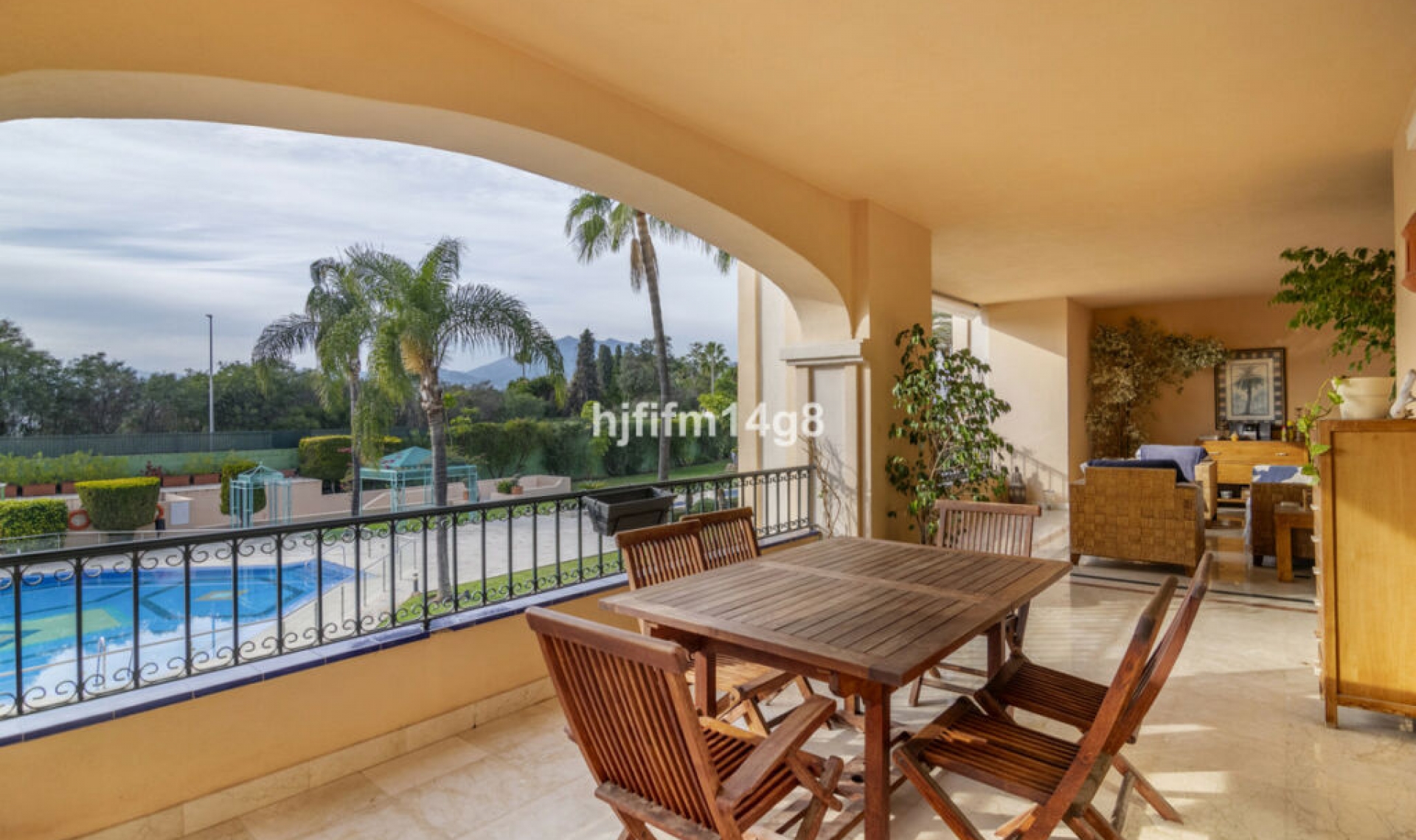 Resale - Apartment -
The Golden Mile