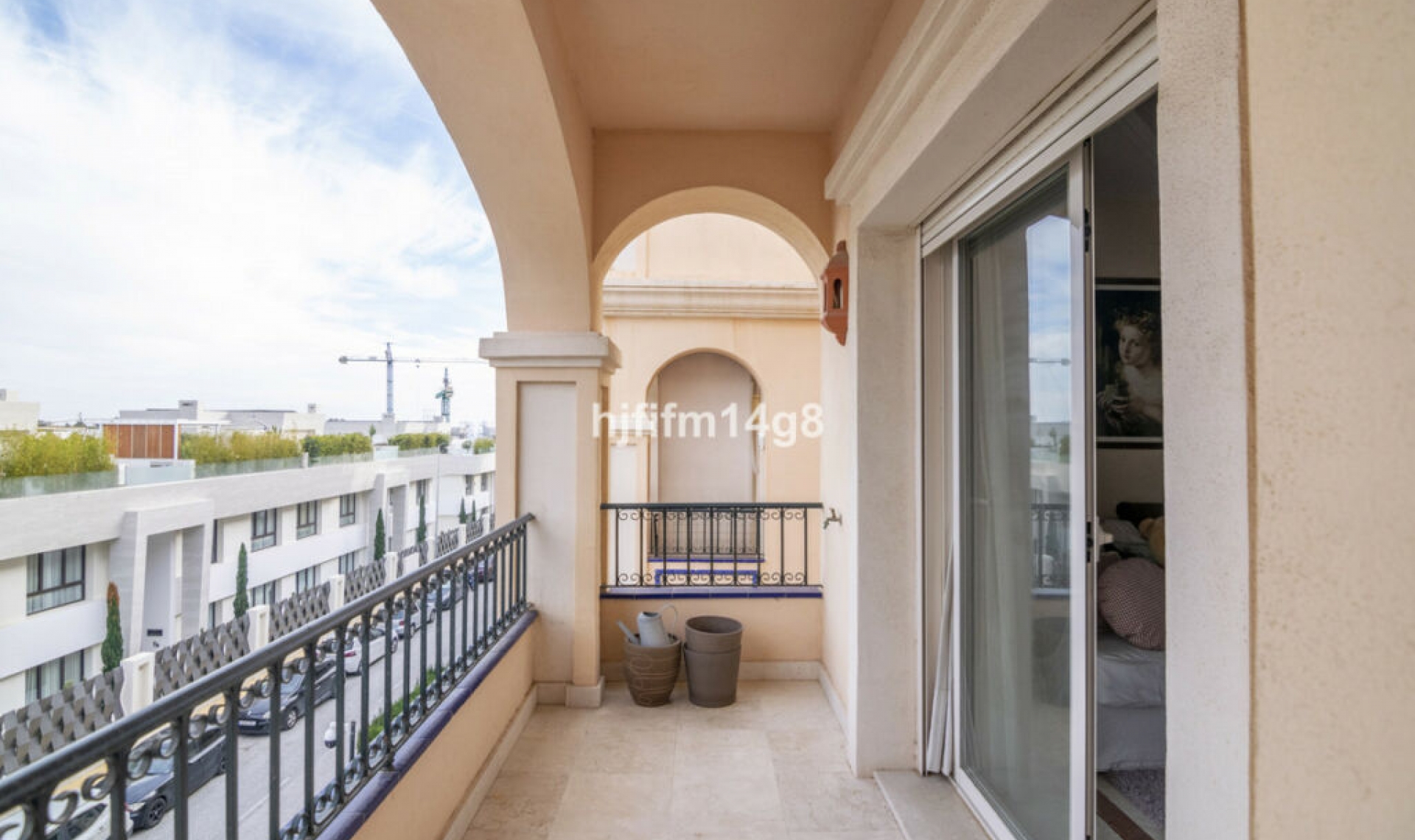 Resale - Apartment -
The Golden Mile