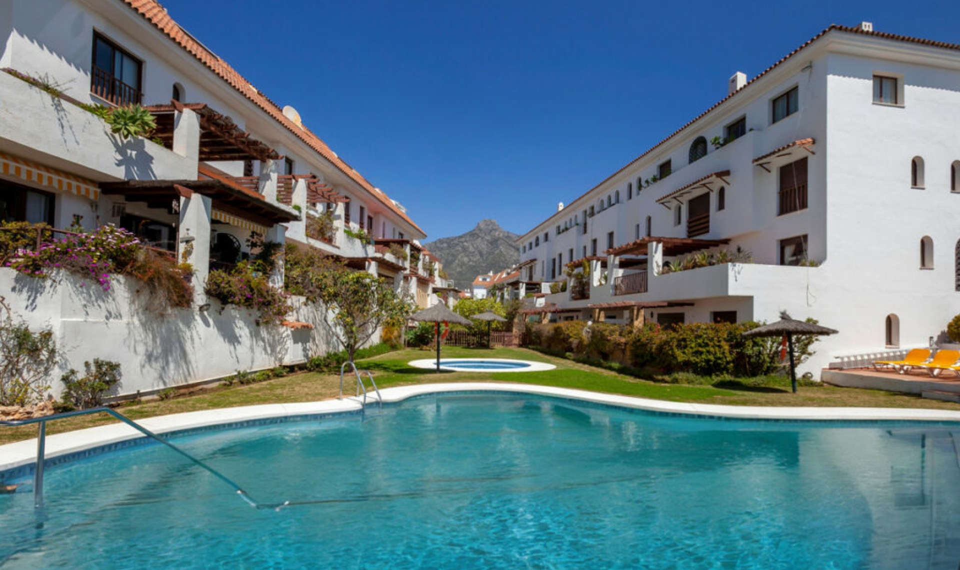 Resale - Apartment -
The Golden Mile