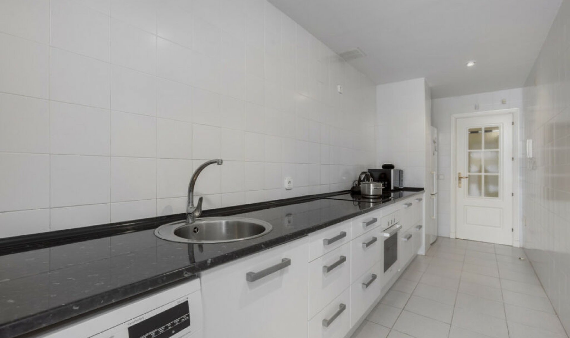 Resale - Apartment -
The Golden Mile