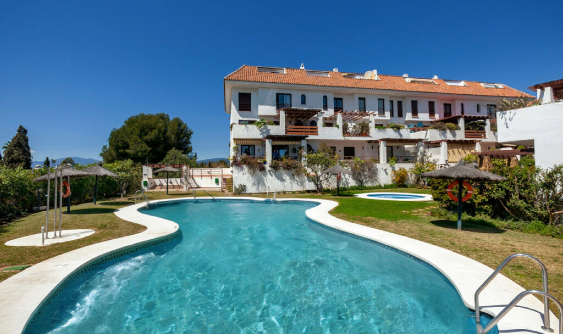 Resale - Apartment -
The Golden Mile
