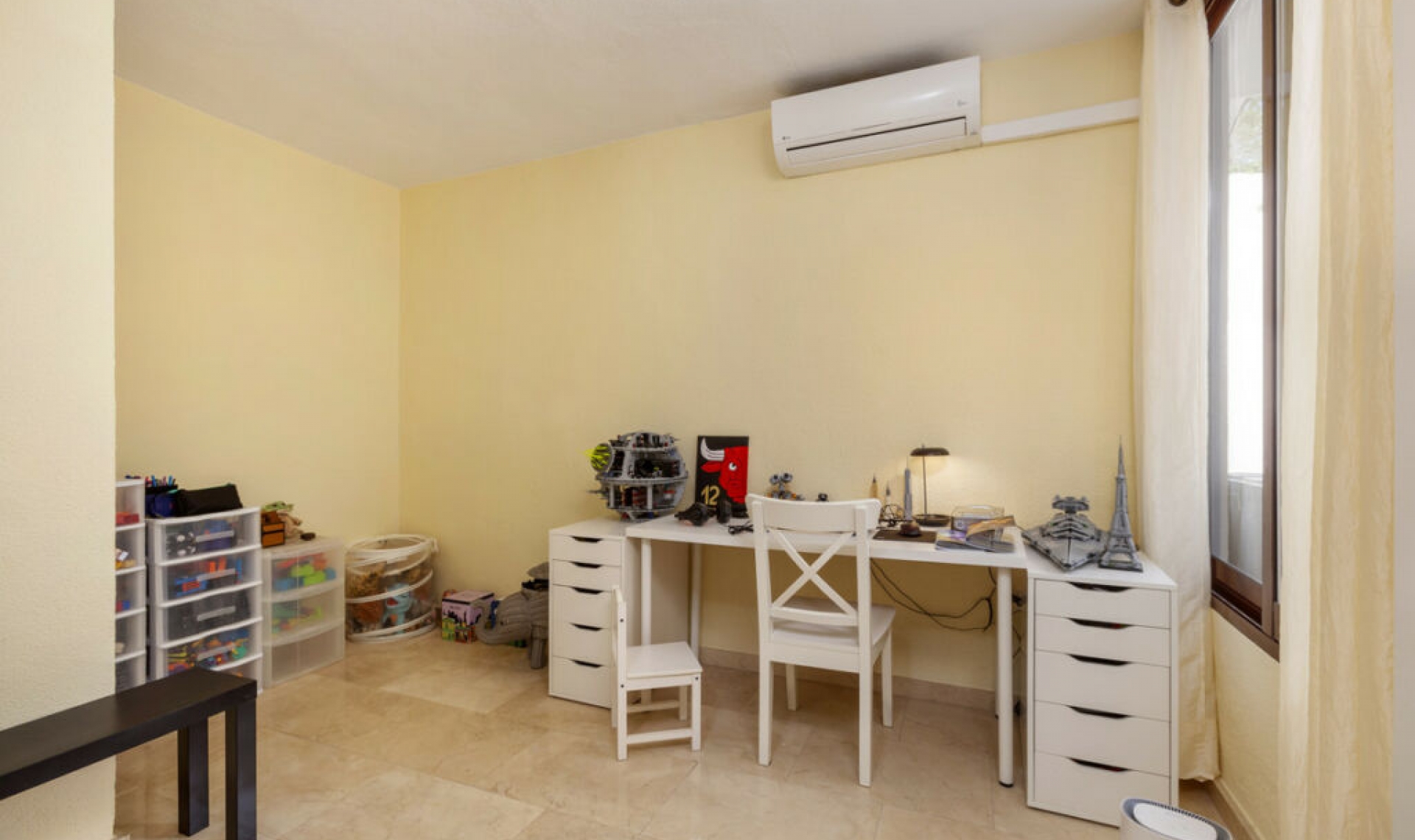 Resale - Apartment -
The Golden Mile