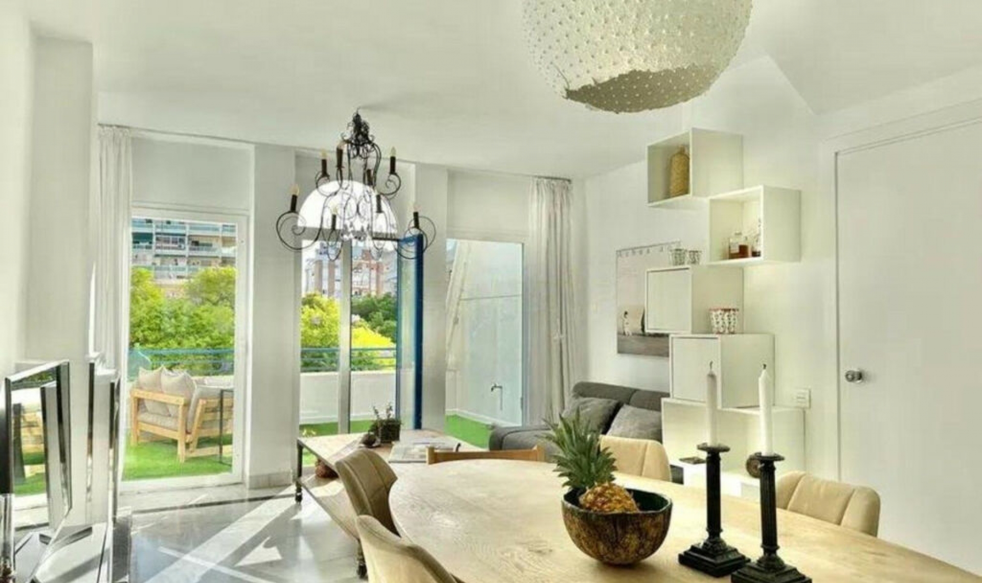 Resale - Apartment -
The Golden Mile