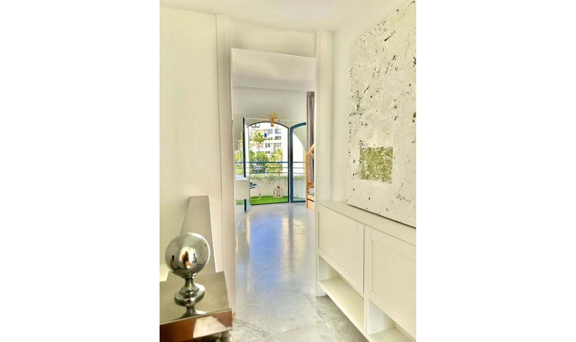 Resale - Apartment -
The Golden Mile