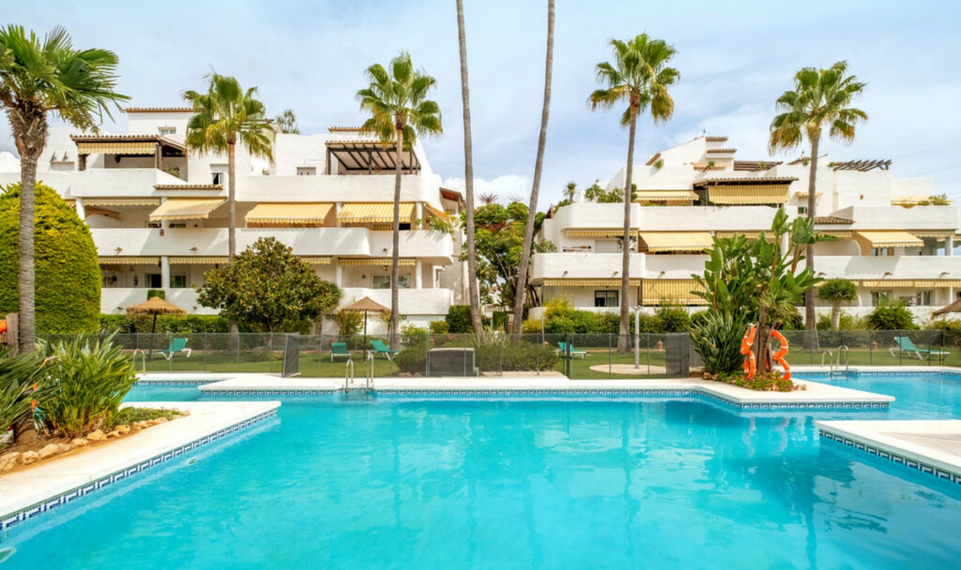 Resale - Apartment -
The Golden Mile