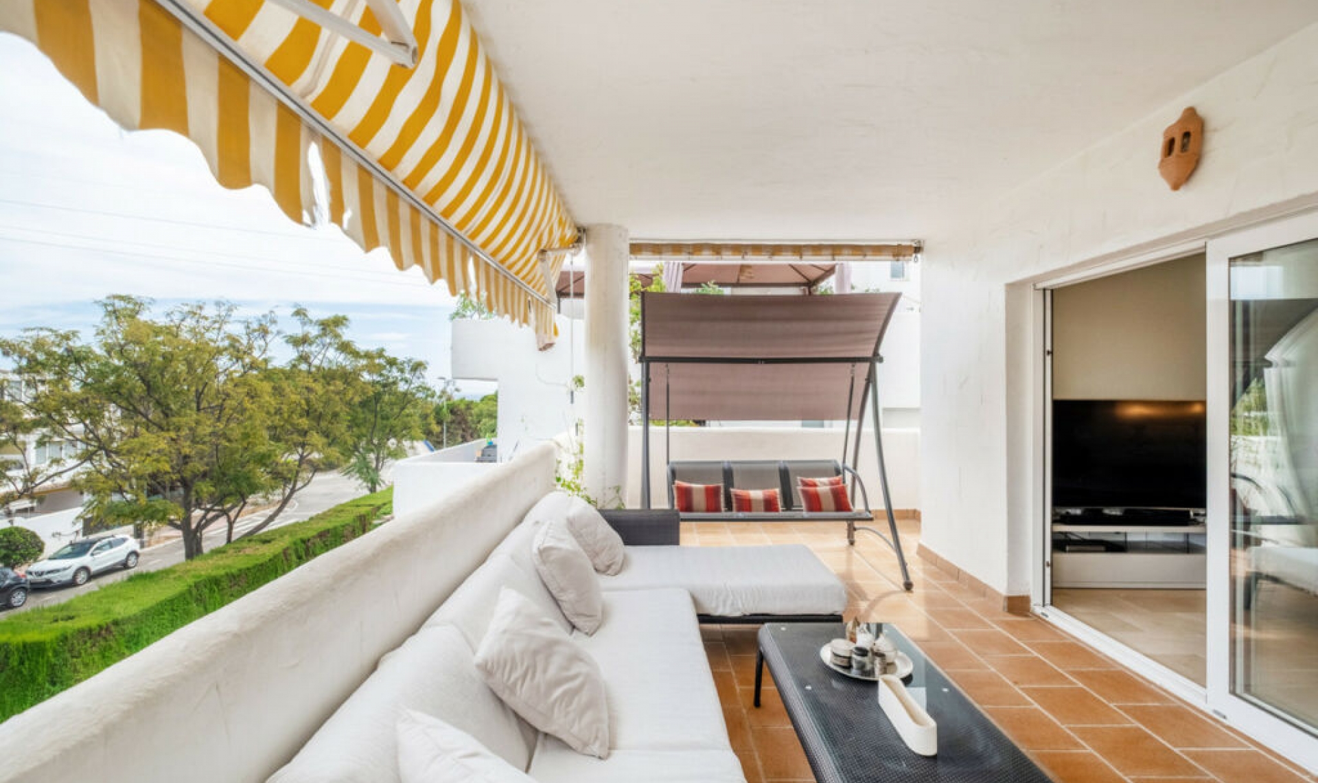Resale - Apartment -
The Golden Mile